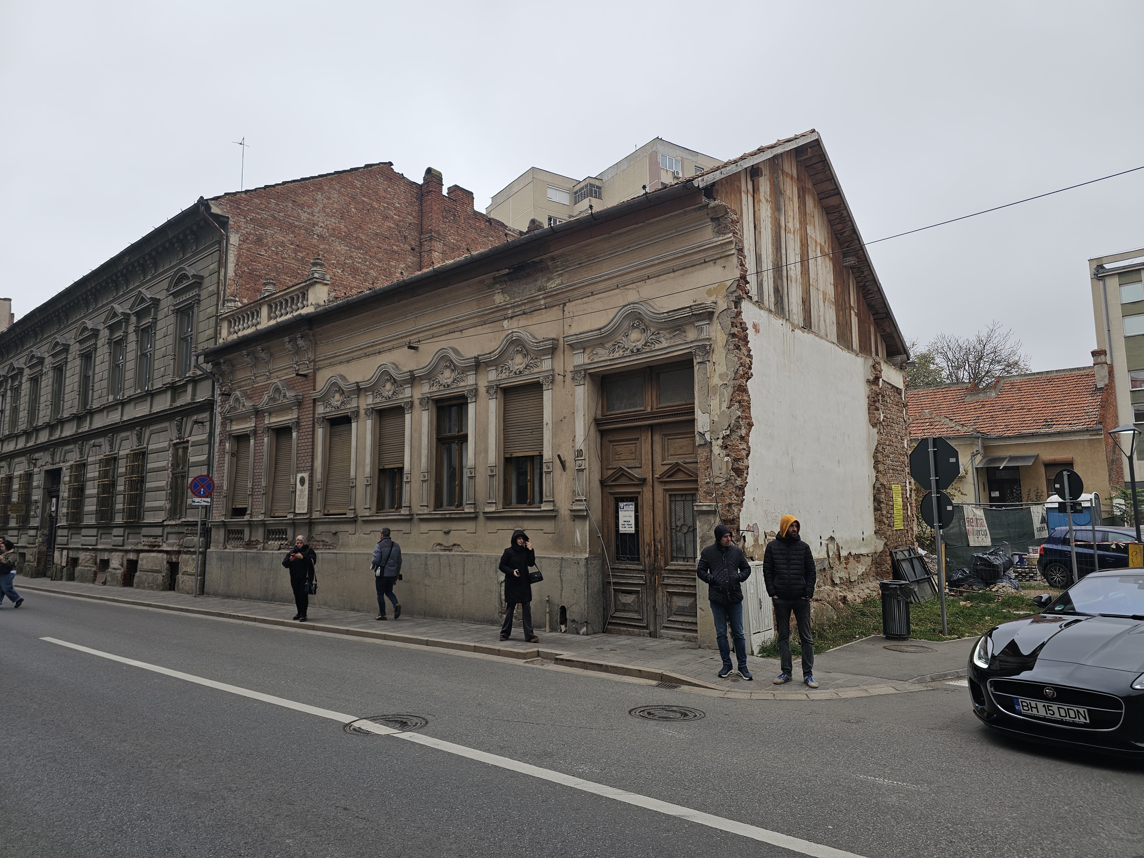 Descoperă Băile Felix și Oradea: două bijuterii ale turismului din vestul României, aproape una de alta. Se îmbină relaxarea termală cu eleganța urbană