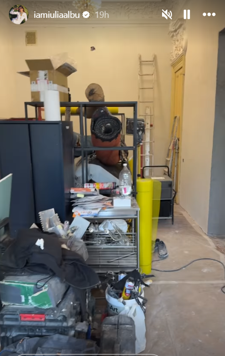 Cum a ajuns să arate casa Iuliei Albu, în plin proces de renovare. „Este imposibil de locuit. Lucrările vor dura un timp egal cu veșnicia”