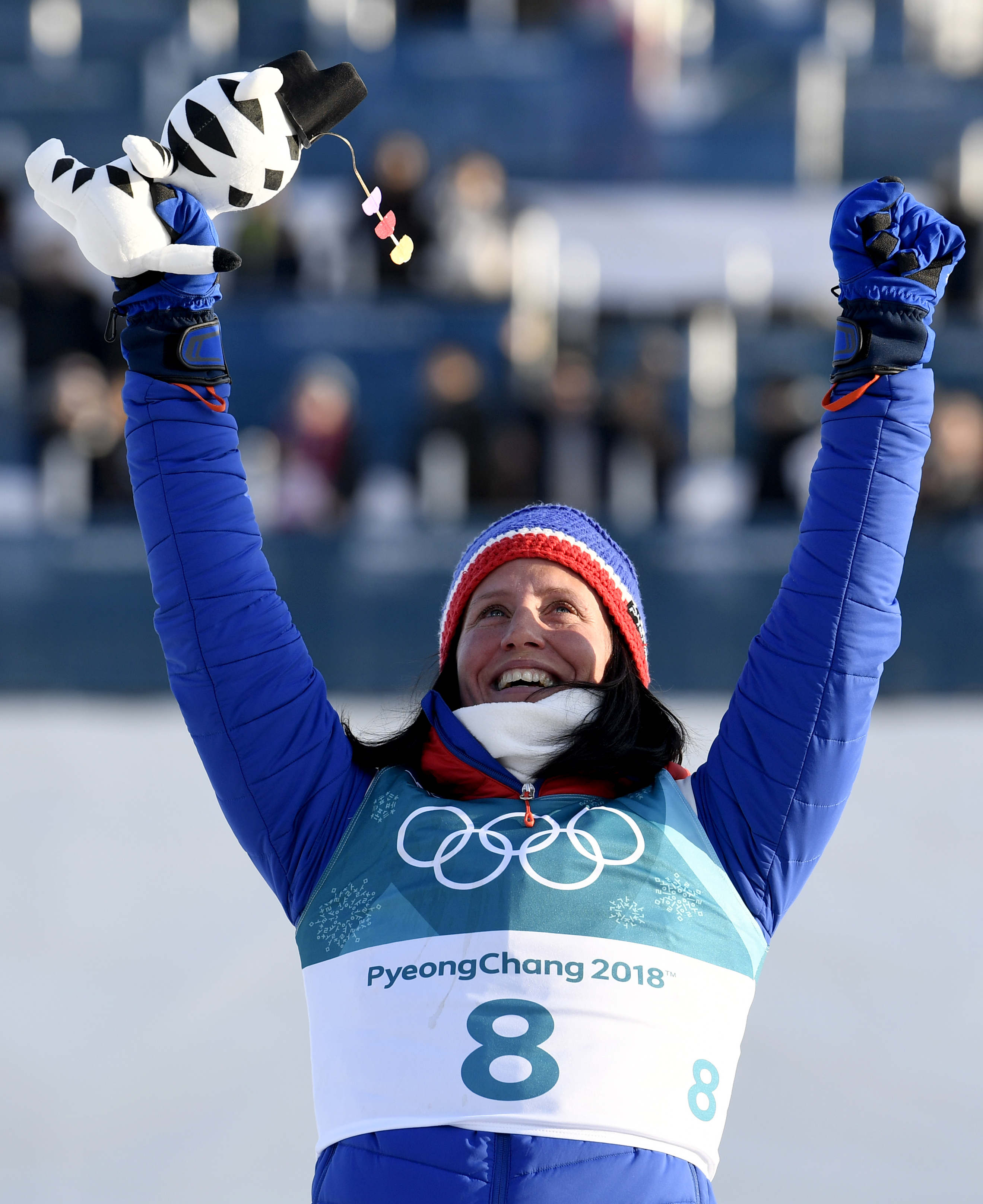 Marit Bjoergen, sportiva cu cele mai multe medalii în istoria Olimpiadelor de iarnă. Norvegianca a închis Jocurile Olimpice de iarnă 2018 cu un aur la schi fond, start în masă! | FOTO