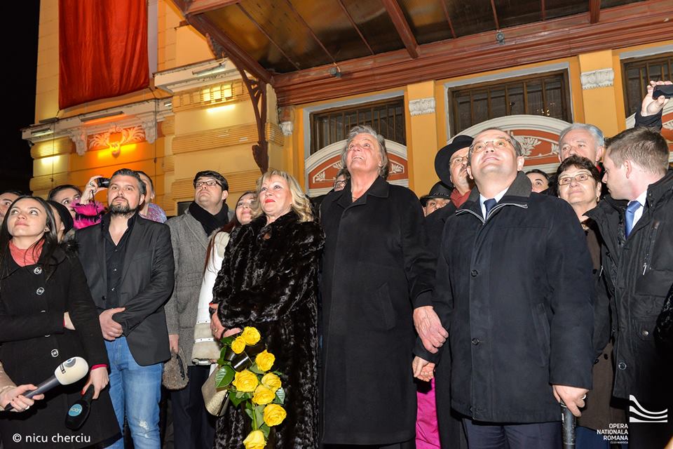 Doamnelor, castraveţi de la Florin Piersic! Maestrul a făcut show la aniversarea de 80 de ani! GALERIE FOTO