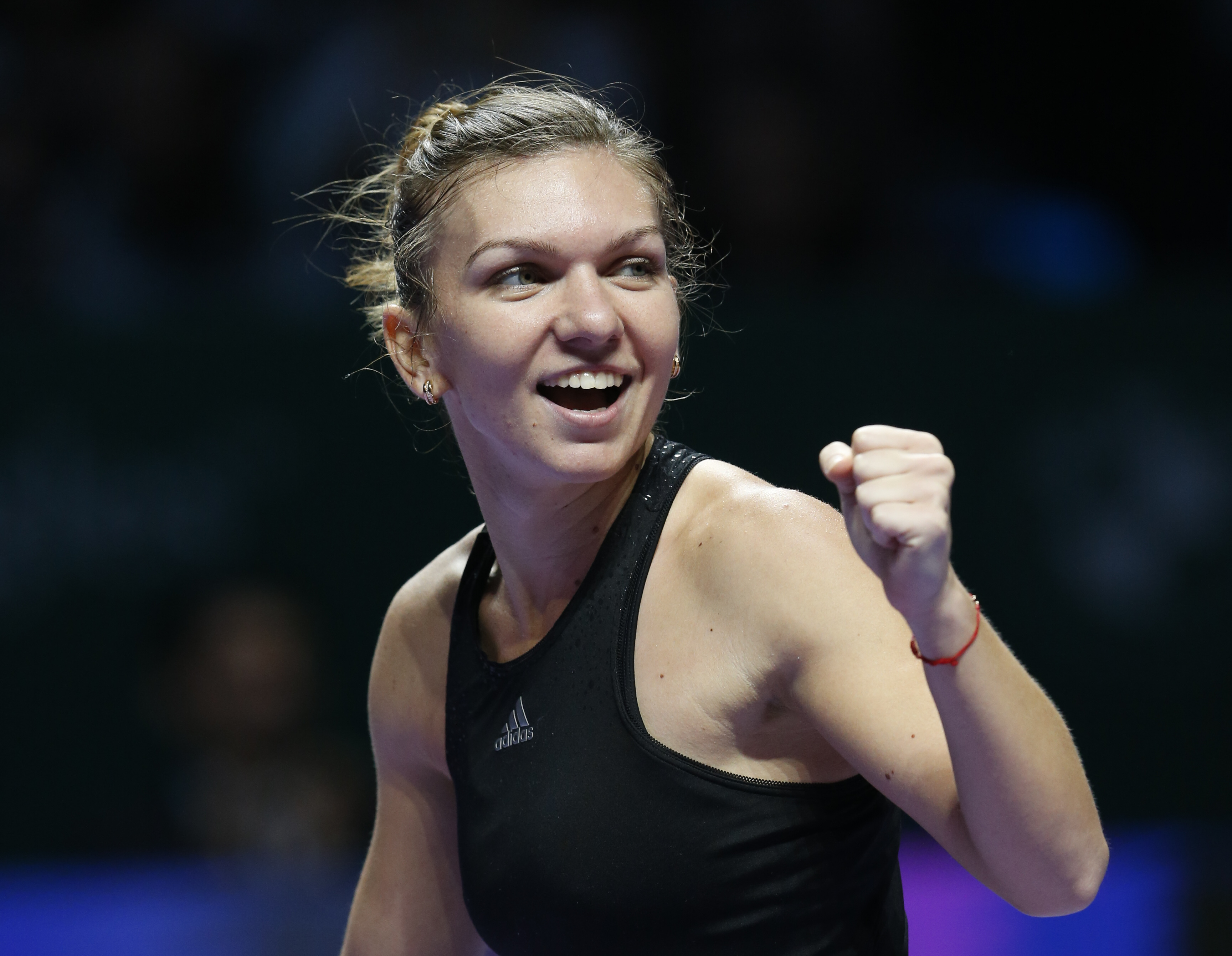 Simona Halep, schimbare INCREDIBILĂ! Cu SÂNII la vedere!