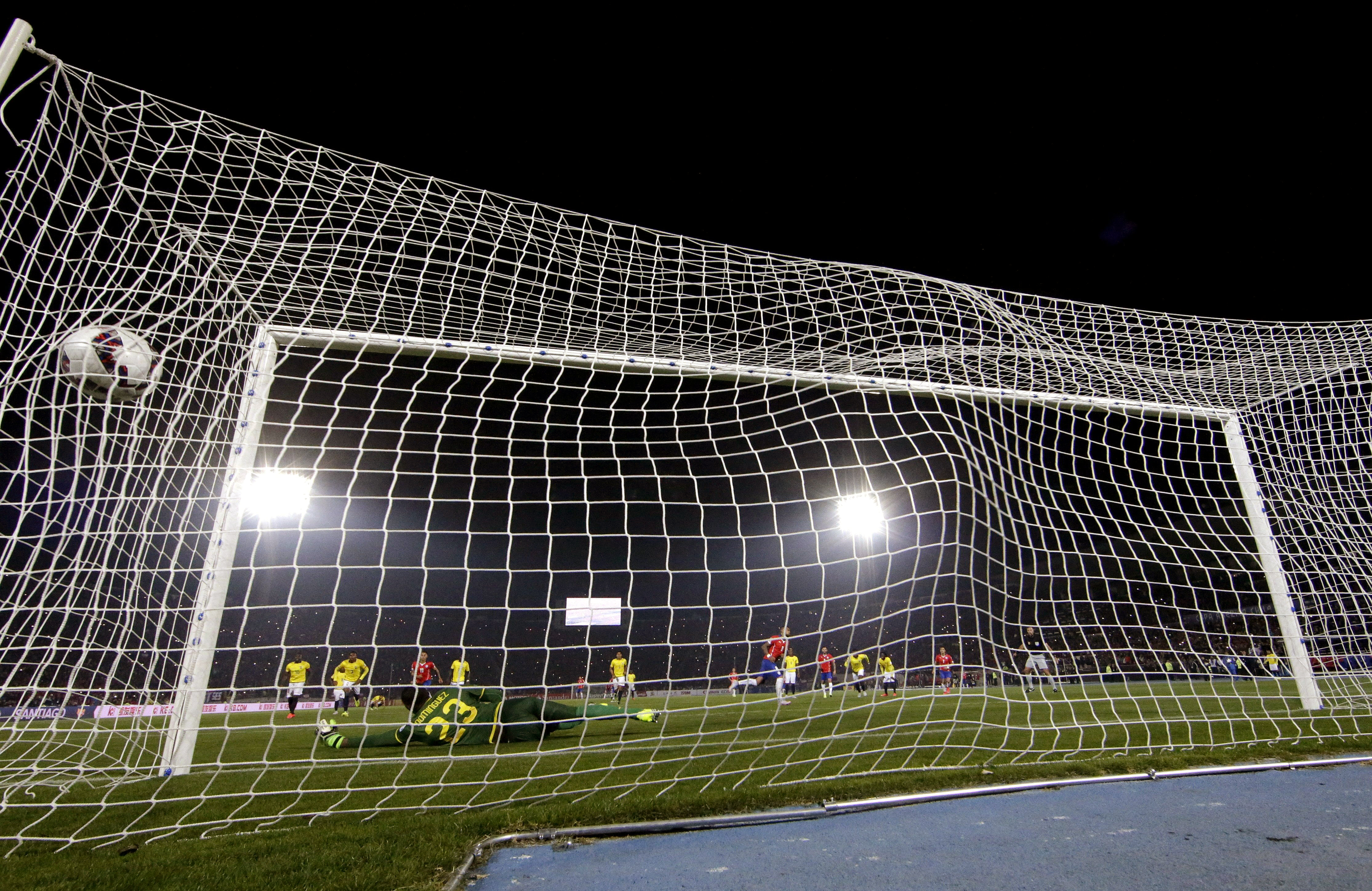 Chile a debutat cu victorie. PROGRAMUL COMPETIŢIEI / GALERIE FOTO&VIDEO
