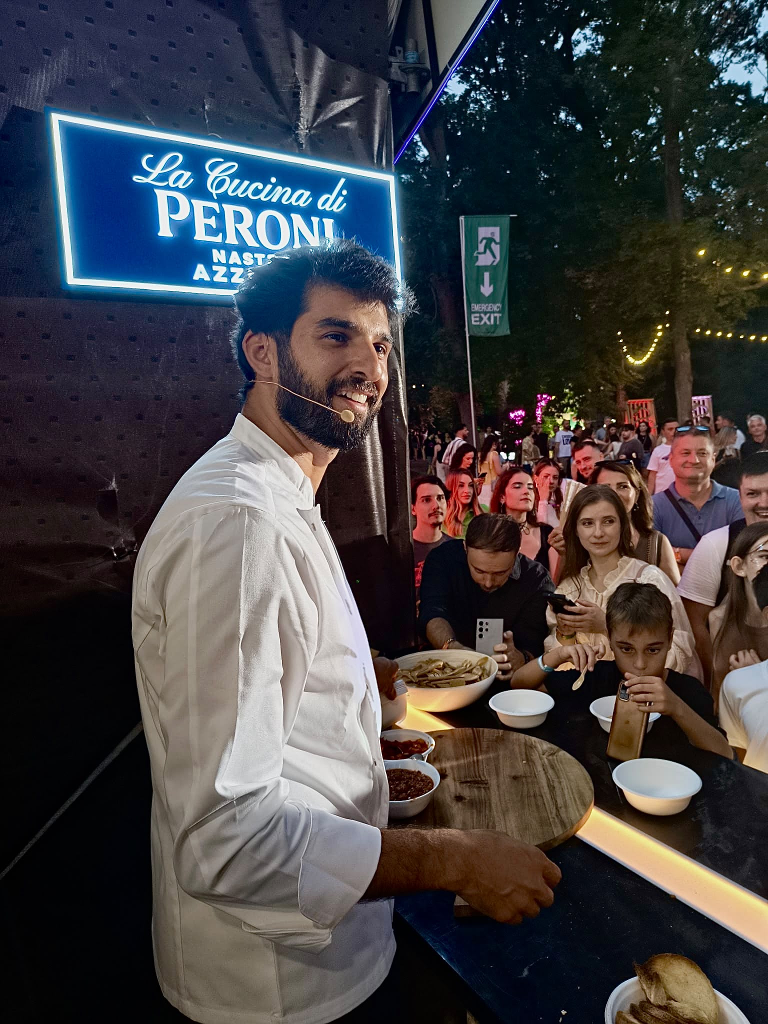 Cum a apărut Cătălin Rizea, soțul Addei, la Festivalul Summer Well 2026. Fostul concurent „Chefi la cuțite” a întreținut atmosfera