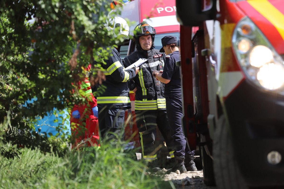 Imagini de la locul exploziei din Popești-Leordeni, soldată cu 11 răniți