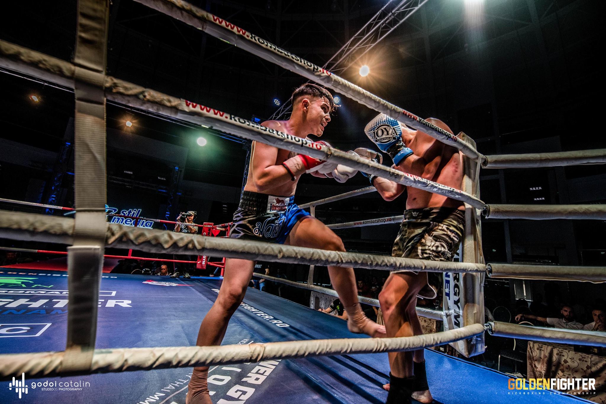 Meciuri spectaculoase la Golden Fighter Craiova. Centura intercontinentală WKU a fost câștigată de Adrian Mitu FOTO&VIDEO