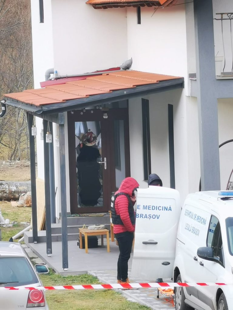 El e criminalul de la Bran, bărbatul care i-a ucis pe Nicu și pe Alexandra, verii lui, cu toporul