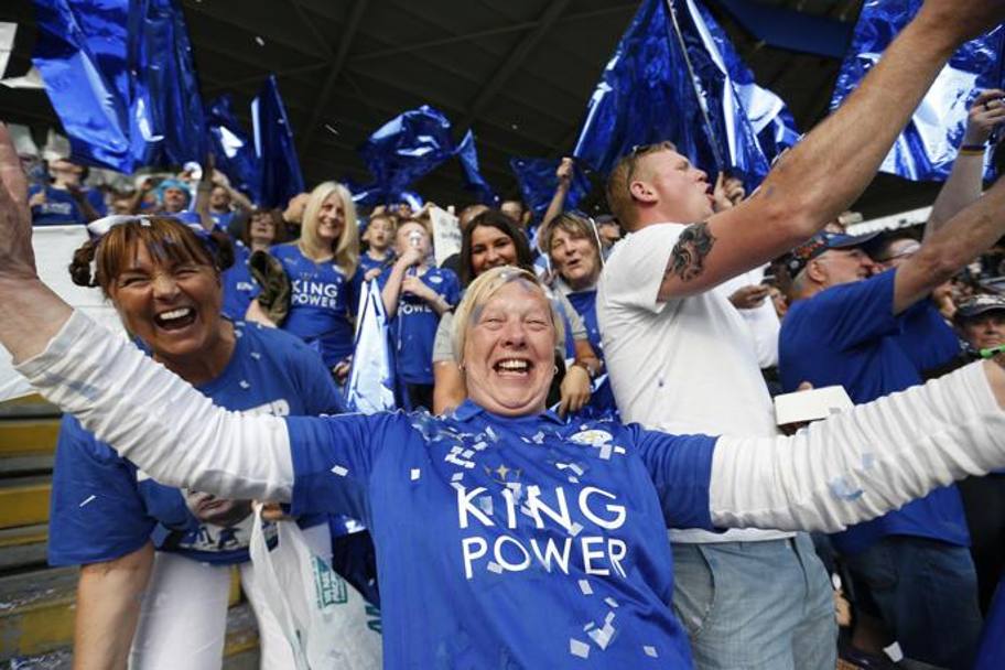 Ce party pe ”King Power Stadium”! Leicester a dat o petrecere pe cinste, la meciul cu Everton. Imagini de colecție / GALERIE FOTO & VIDEO