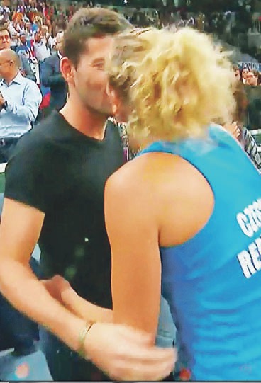 Jucătoarea cehă de tenis Katerina Siniakova a vrăjit un avocat care joacă fotbal pe plajă. A adus victoria în Fed Cup, apoi s-a afișat cu noul iubit