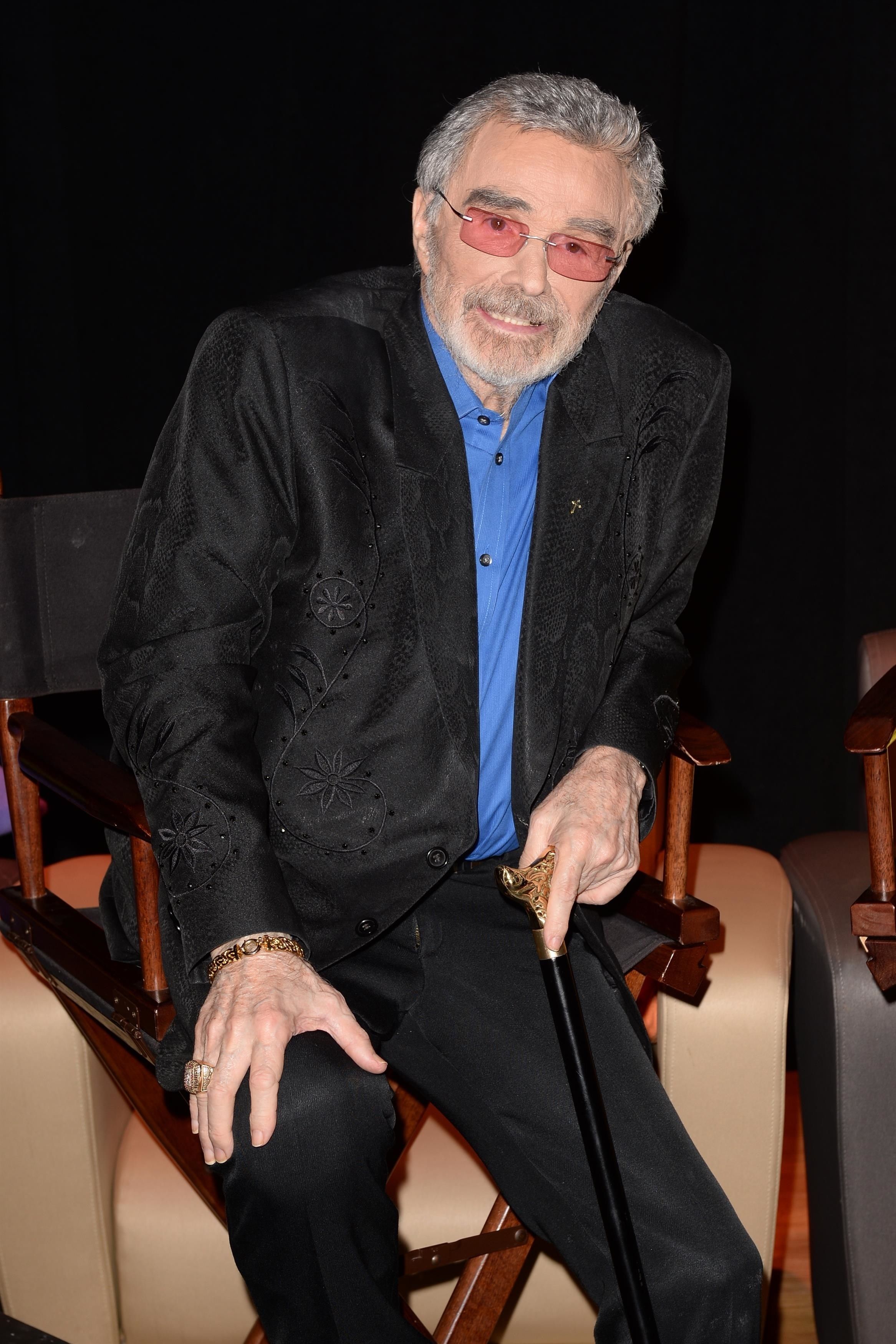 FOTO | Burt Reynolds a murit la vârsta de 82 de ani. Actorul a suferit un atac de cord