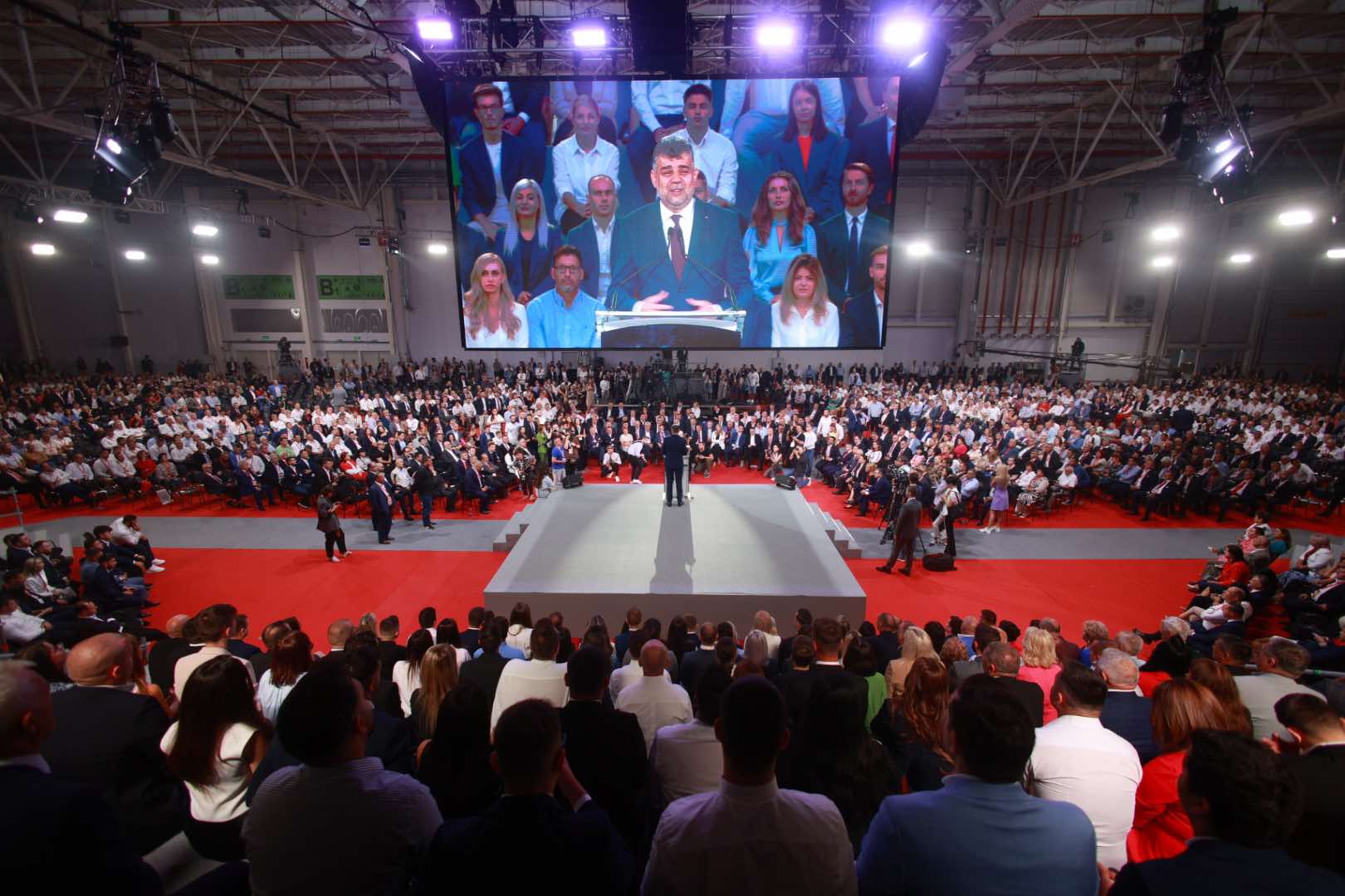 VIDEO Congresul PSD: noua conducere, votată cu majoritate covârșitoare. Ciolacu, către Tudose și Grindeanu: „Trimiteţi-mă la Cotroceni, fiindcă altfel va fi greu să scăpaţi de mine!”