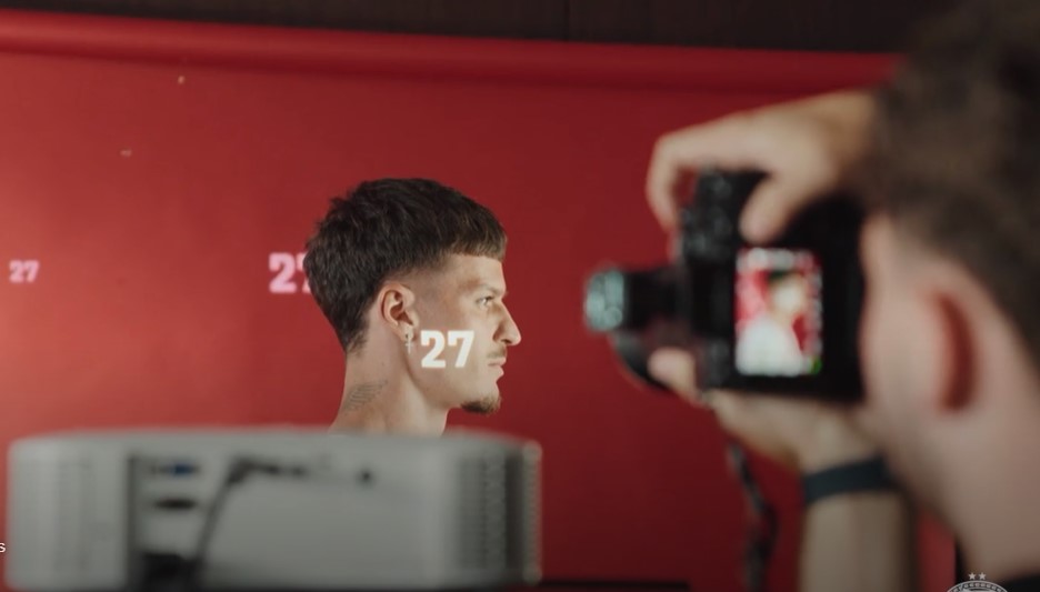 Dennis Man a fost prezentat oficial de PSV. E al treilea român care va juca pentru campioana Olandei