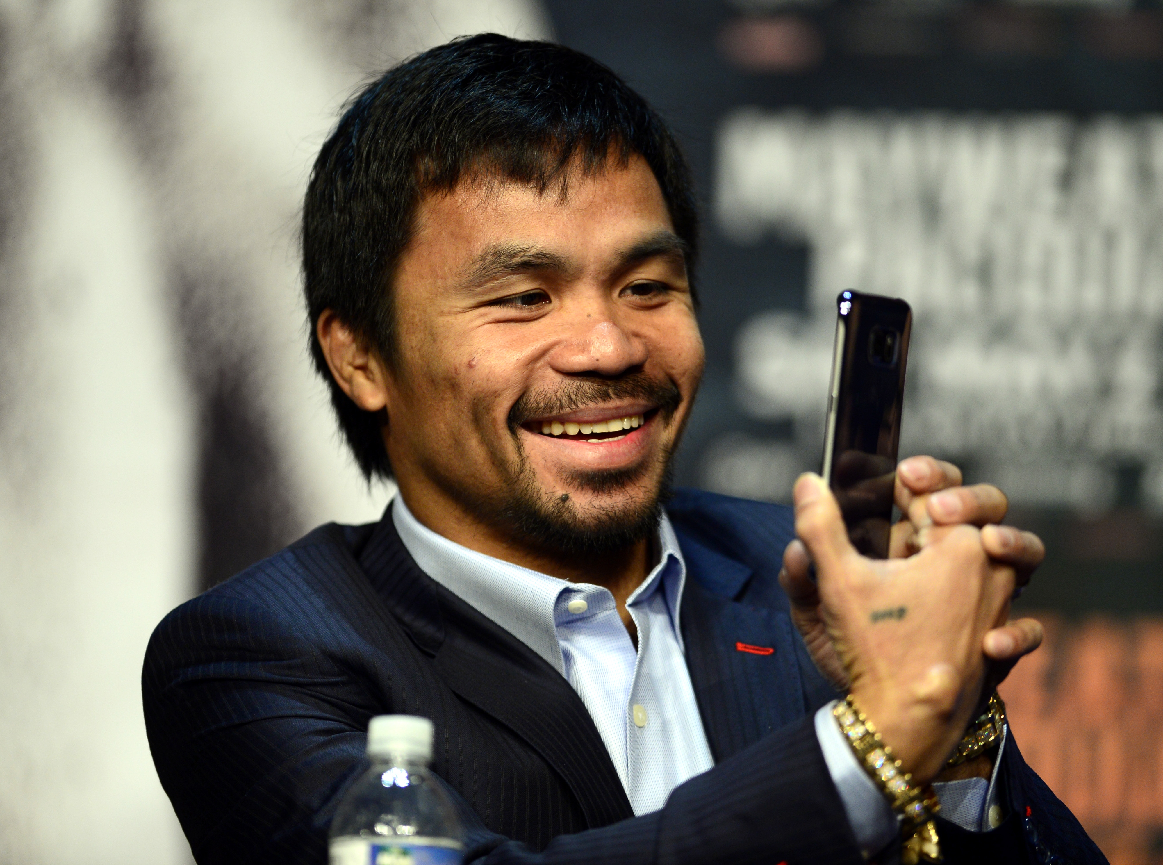 Manny Pacquiao și Floyd Mayweather s-au privit în ochi. Filipinezul a avut o reacție neașteptată / GALERIE FOTO&VIDEO
