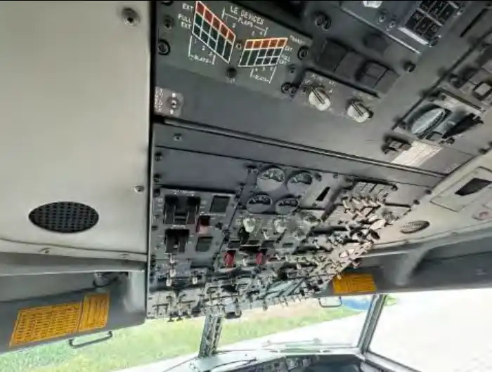 Avioanele Blue Air se vând la prețul unei garsoniere din Cluj, la licitație