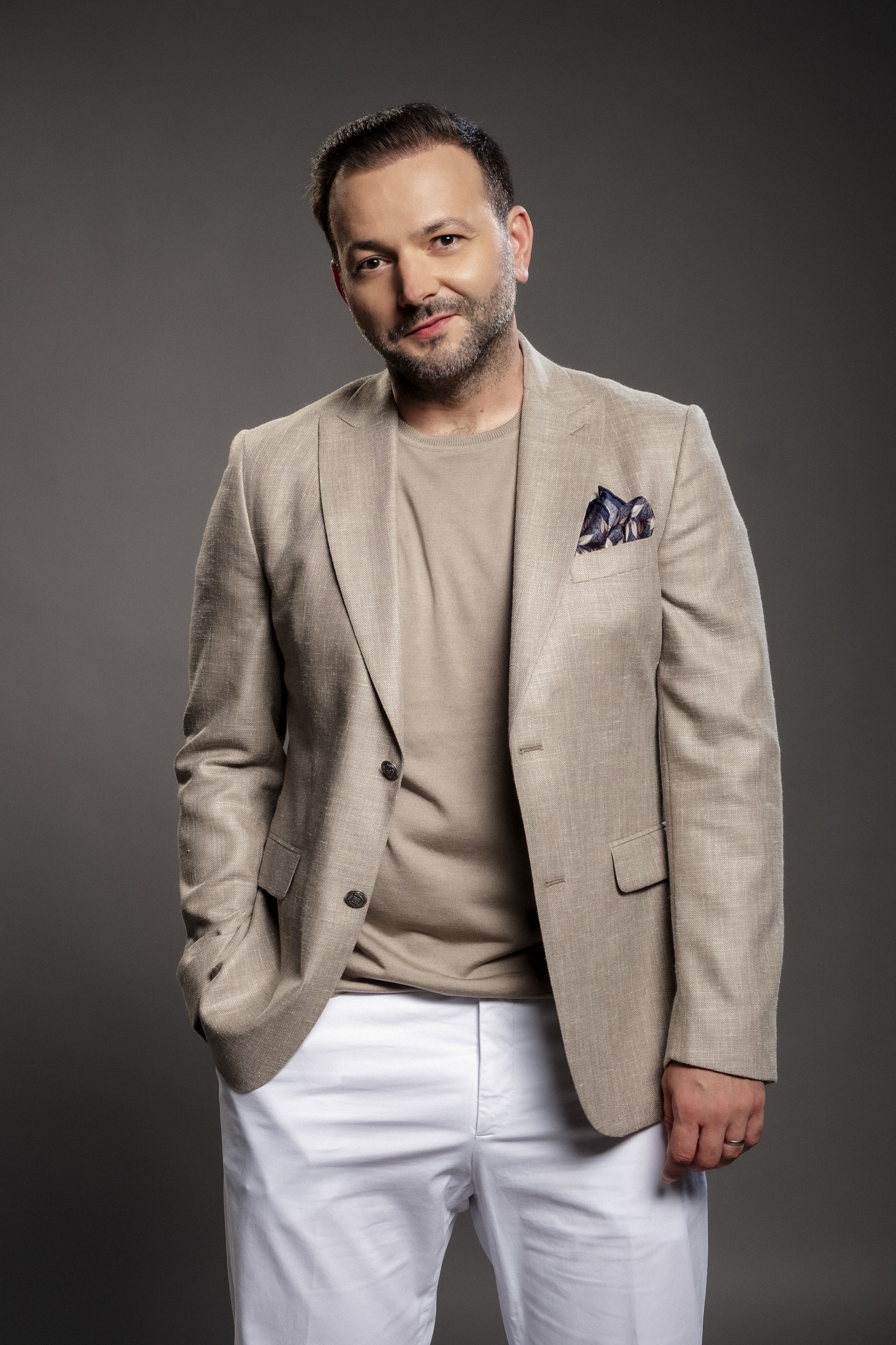Mihai Morar prezintă „X Factor” la Antena 1: „Mă întorc după 13 ani”. Prezentatorul revine pe micul ecran