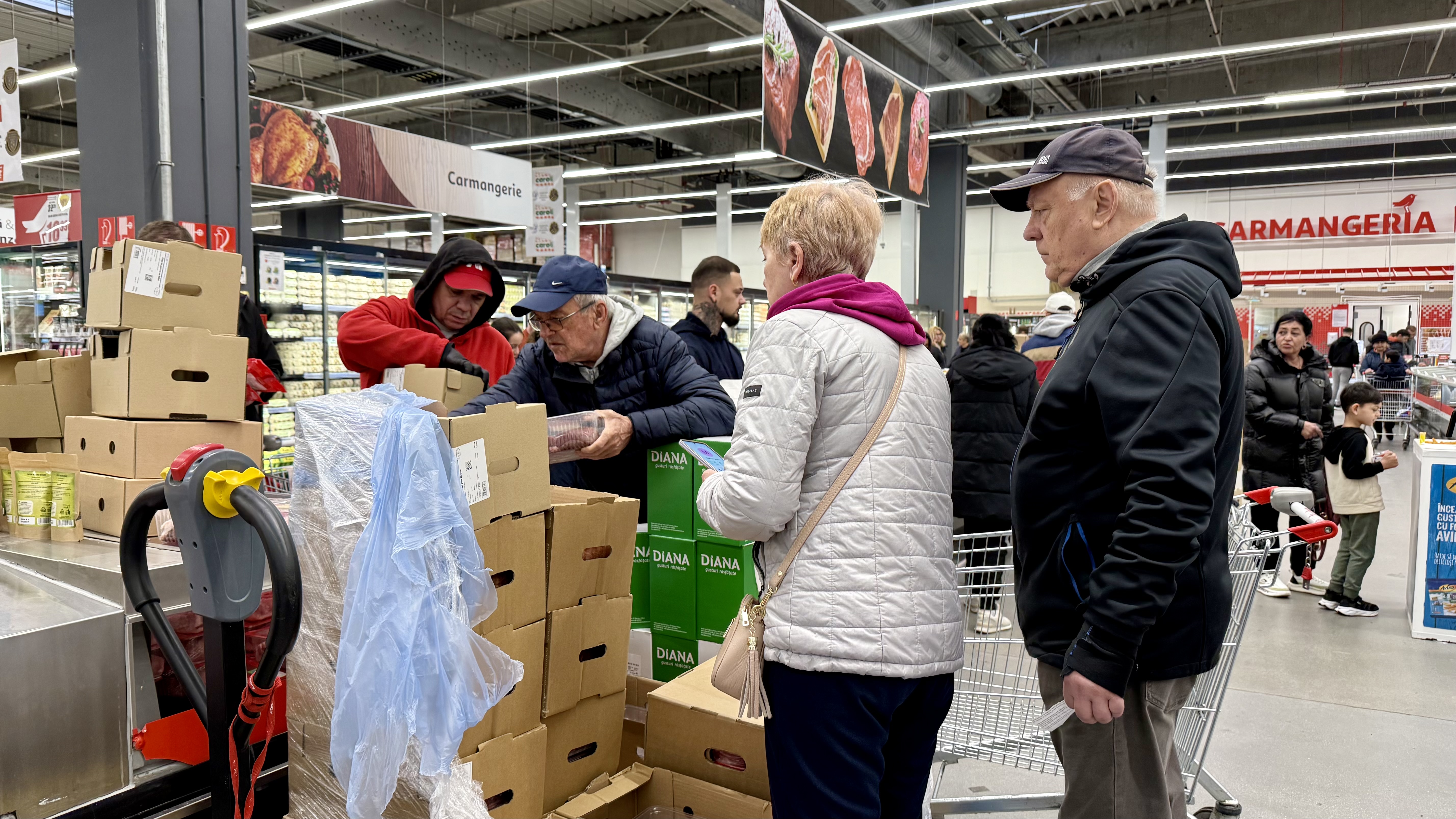 Cât costă kilogramul de carne de miel în supermarket? Mult mai scump decât în piață!