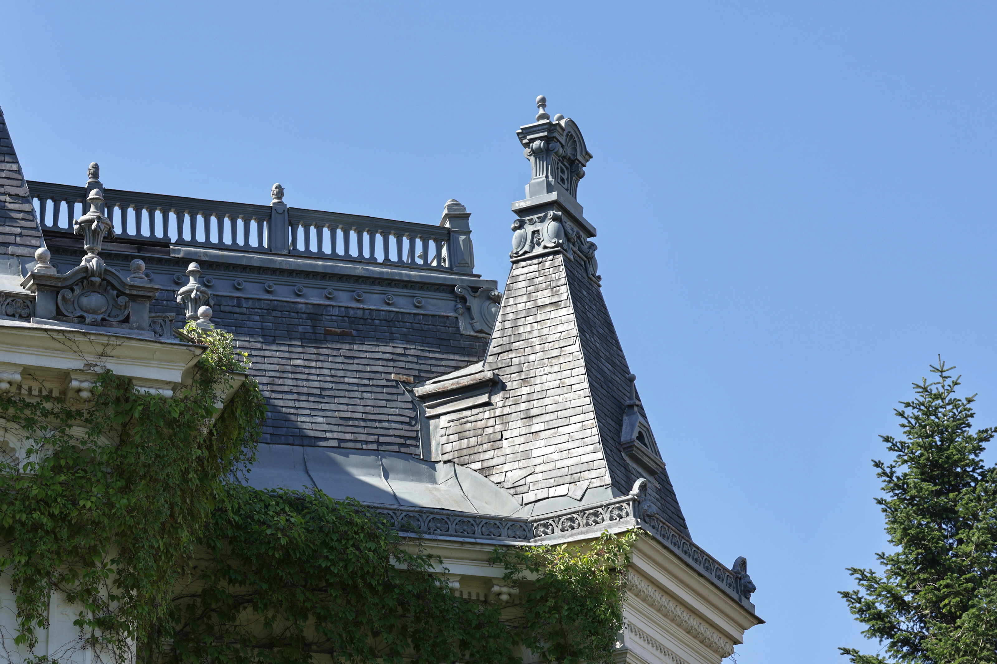 Palatul Maurice Blank
