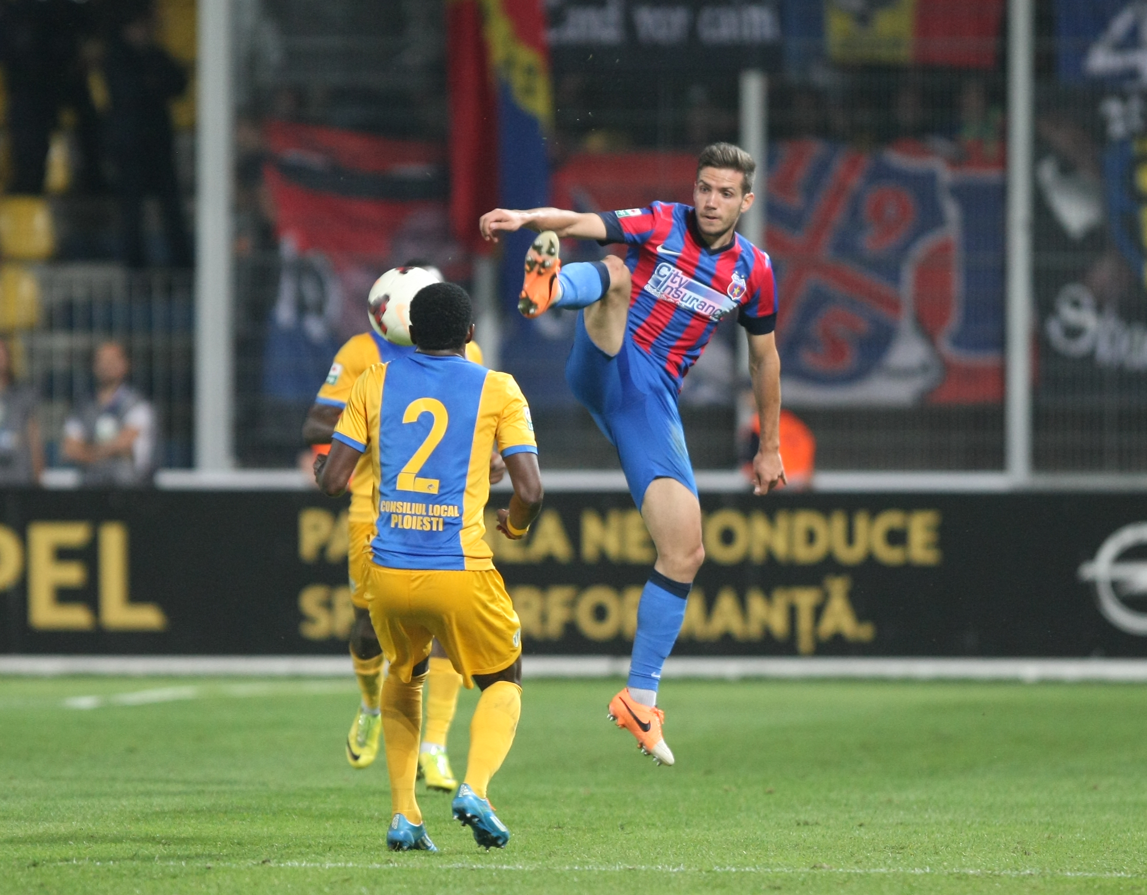 FOTO&VIDEO / Petrolul - Steaua 2-3. Meci senzaţional pe ”Ilie Oană”