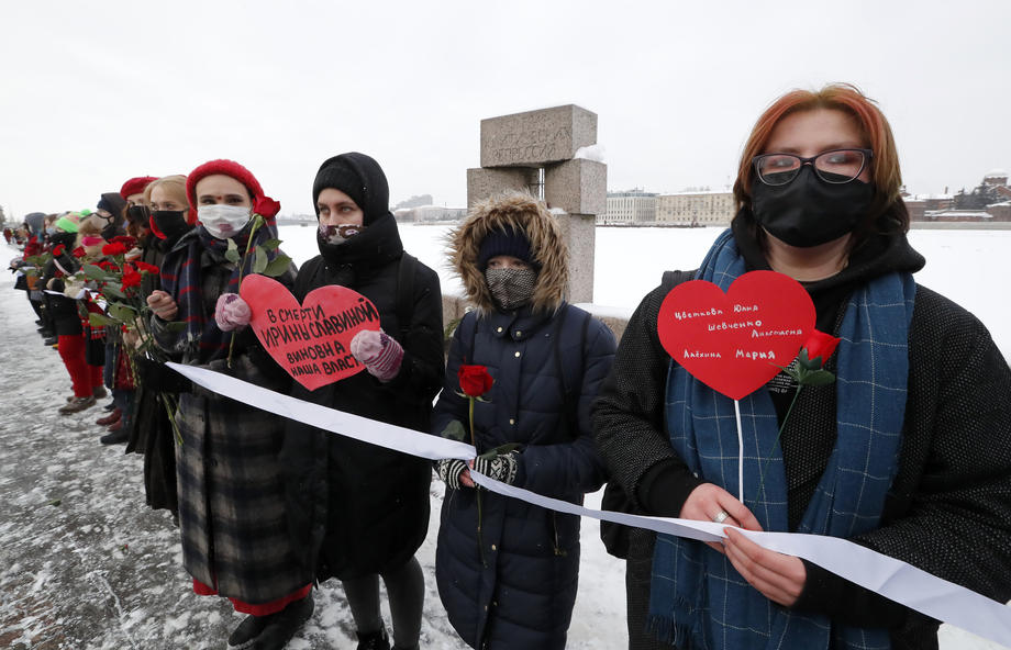 VIDEO | Lanț uman în Rusia, de Ziua Îndrăgostiților, pentru Navalnîi și protestatarii arestați: „Dragostea este mai puternică decât frica”