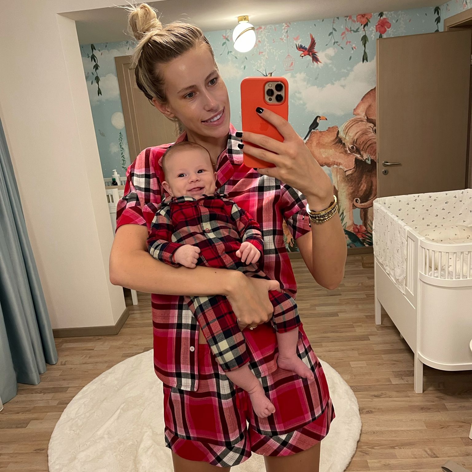 Băiețelul lui Dani Oțil a împlinit 2 ani. Dezvăluirile făcute de Gabriela despre momentul când a născut: „Cea mai grea și intensă zi”