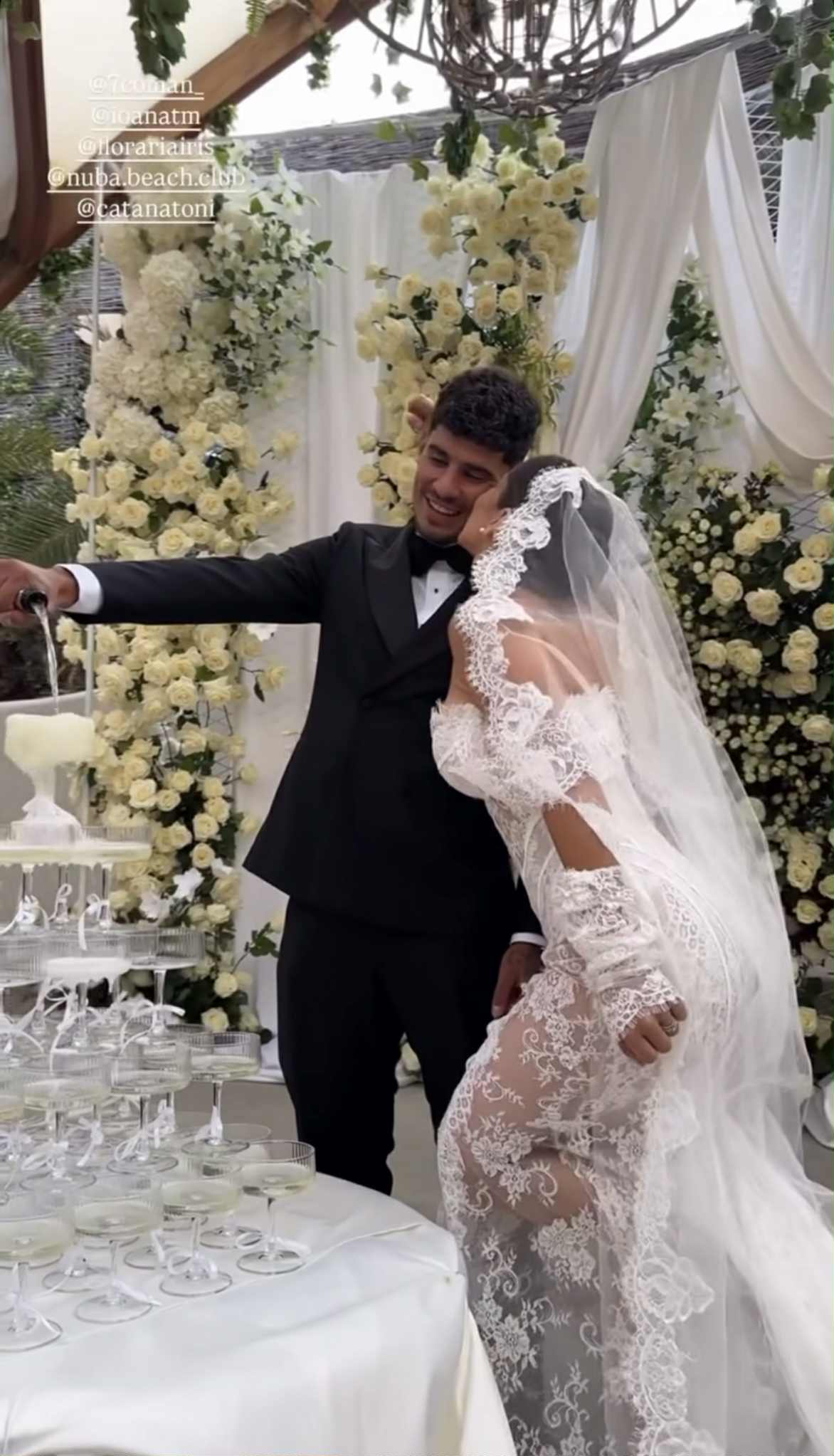 Imagini de la nunta lui Florinel Coman. Mirel Rădoi a fost naș, iar Gigi Becali s-a aflat printre invitați: „Mi-a adus 6 milioane de euro”