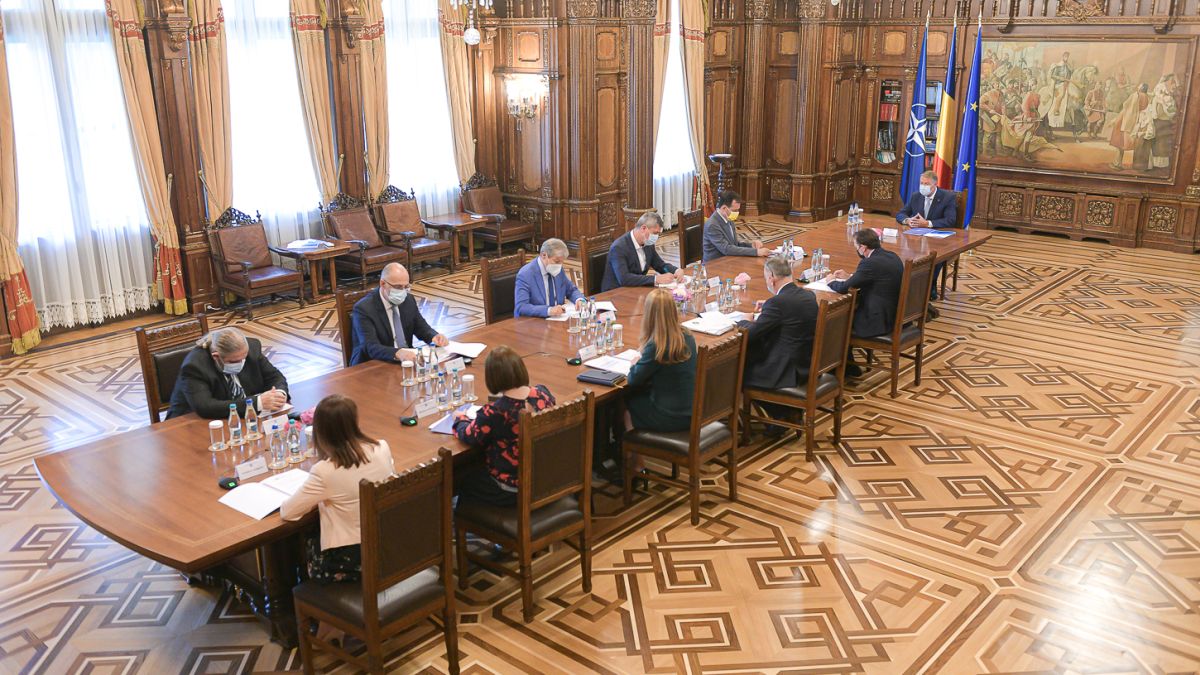 Klaus Iohannis a început consultările pe tema proiectului „România Educată”