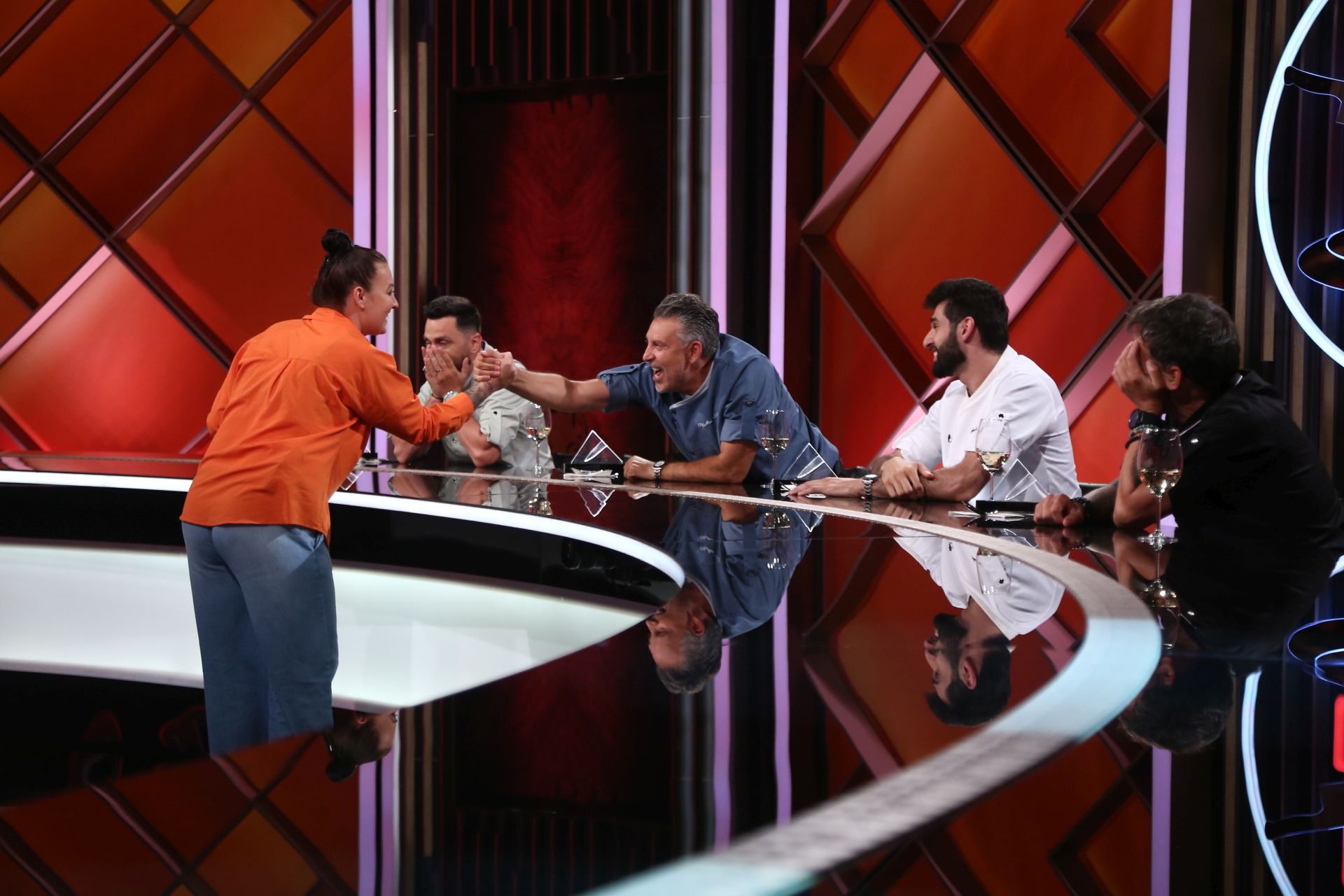 Chefi la cuțite 17 noiembrie 2024. Richard Abou Zaki s-a confesat: „Tatăl meu a părăsit-o pe mama când eu aveam un an”