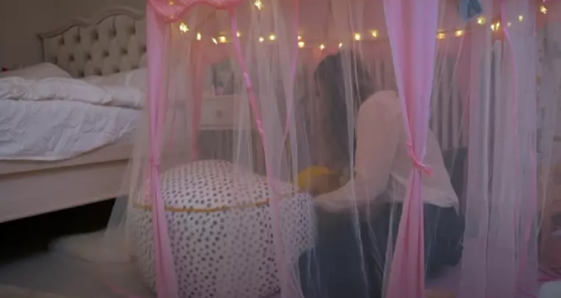 Imagini cu casa în care locuiește Florin Dumitrescu cu familia. Are o bucătărie semiprofesională, asemănătoare cu cele din restaurante
