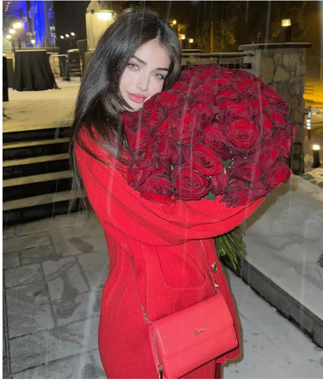 Cine este iubitul Andreei Bostănică. Au apărut primele imagini cu milionarul care o răsfață pe „regina TikTokului”