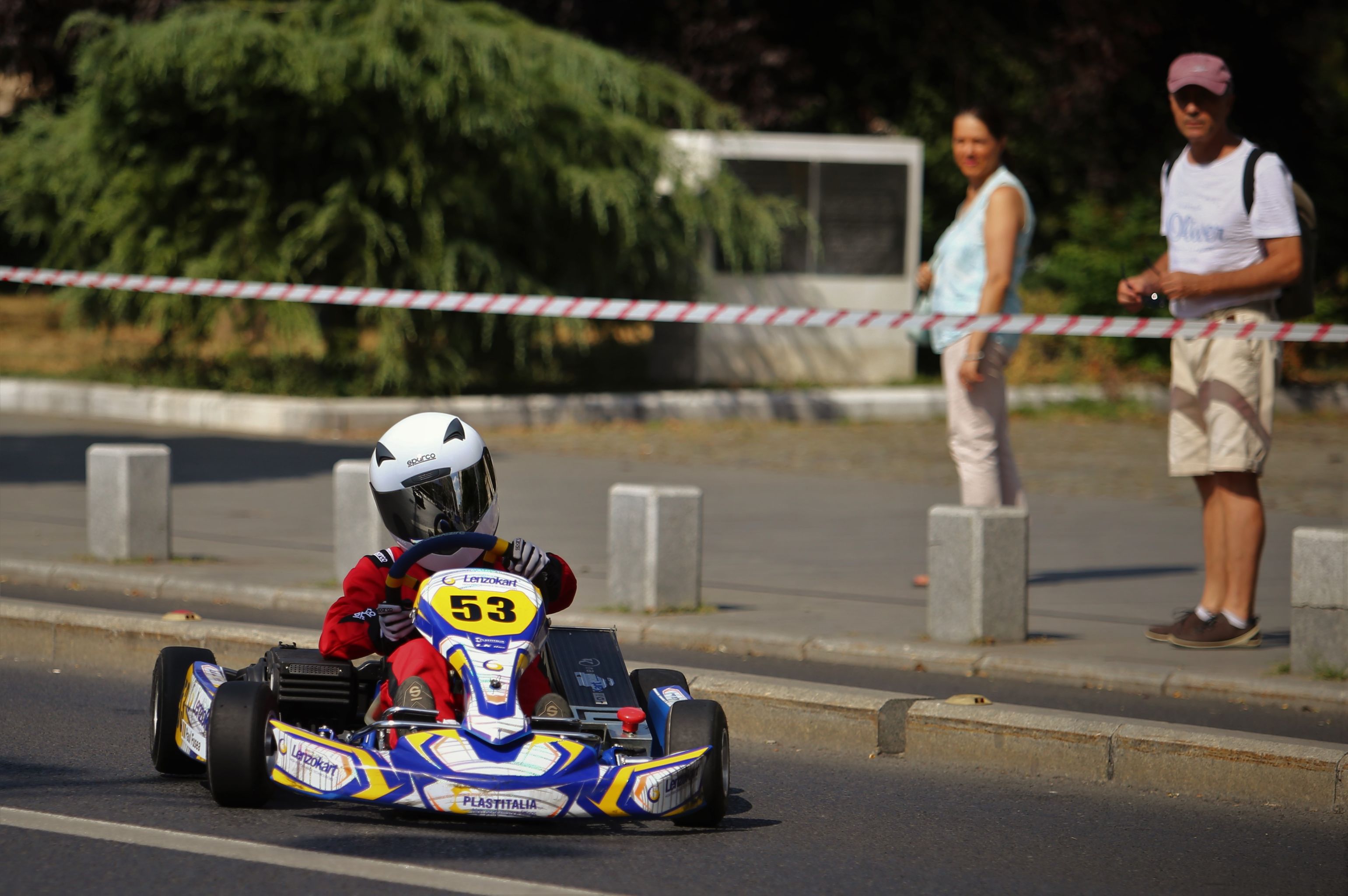 De ce au apărut pe pista de karting „saci de gunoi” pe post de obstacole? „Am vrut ceva mai estetic, dar nu am găsit”