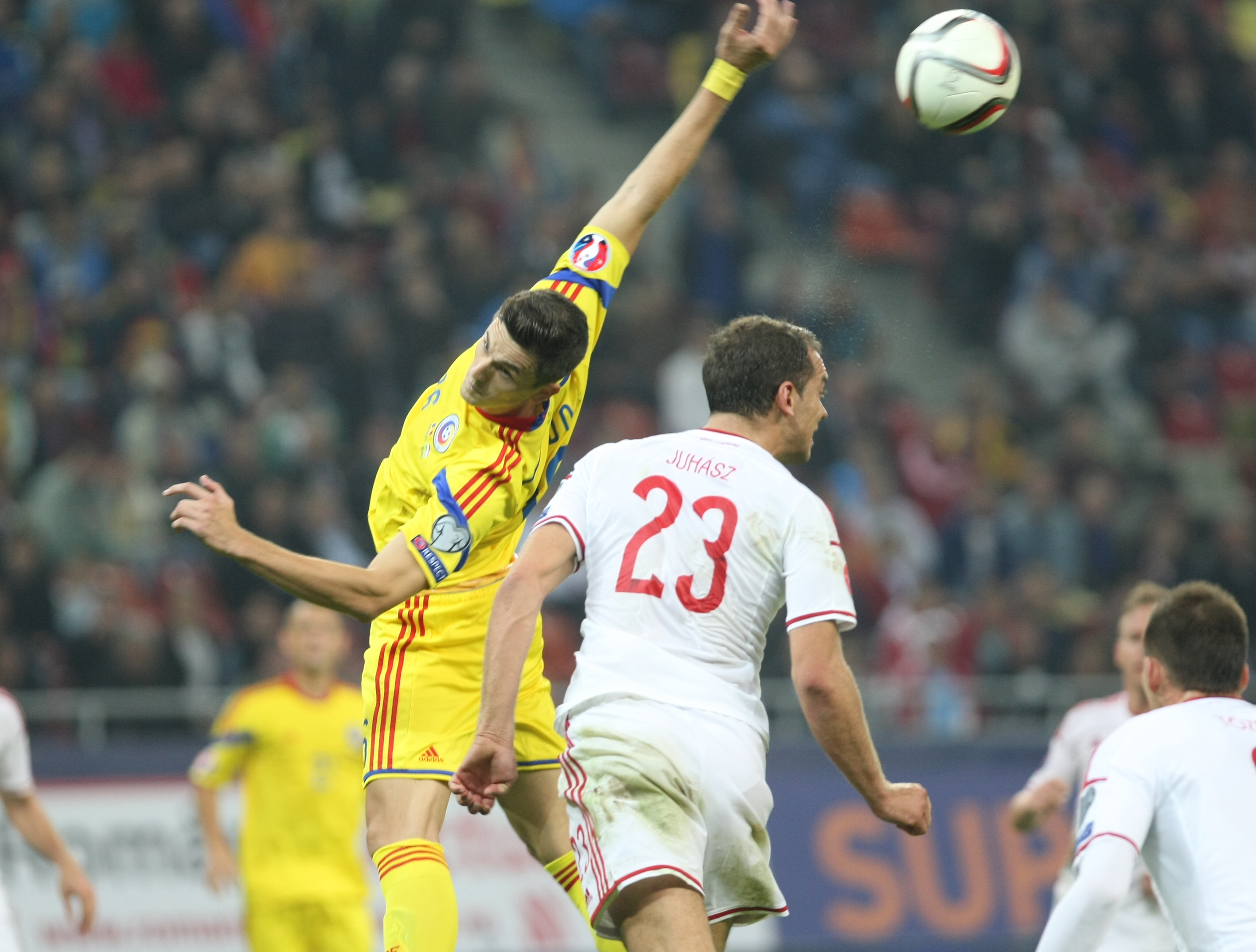 LIVE BLOG / FOTO&VIDEO. MECIUL ANULUI, ROMÂNIA - UNGARIA 1-1
