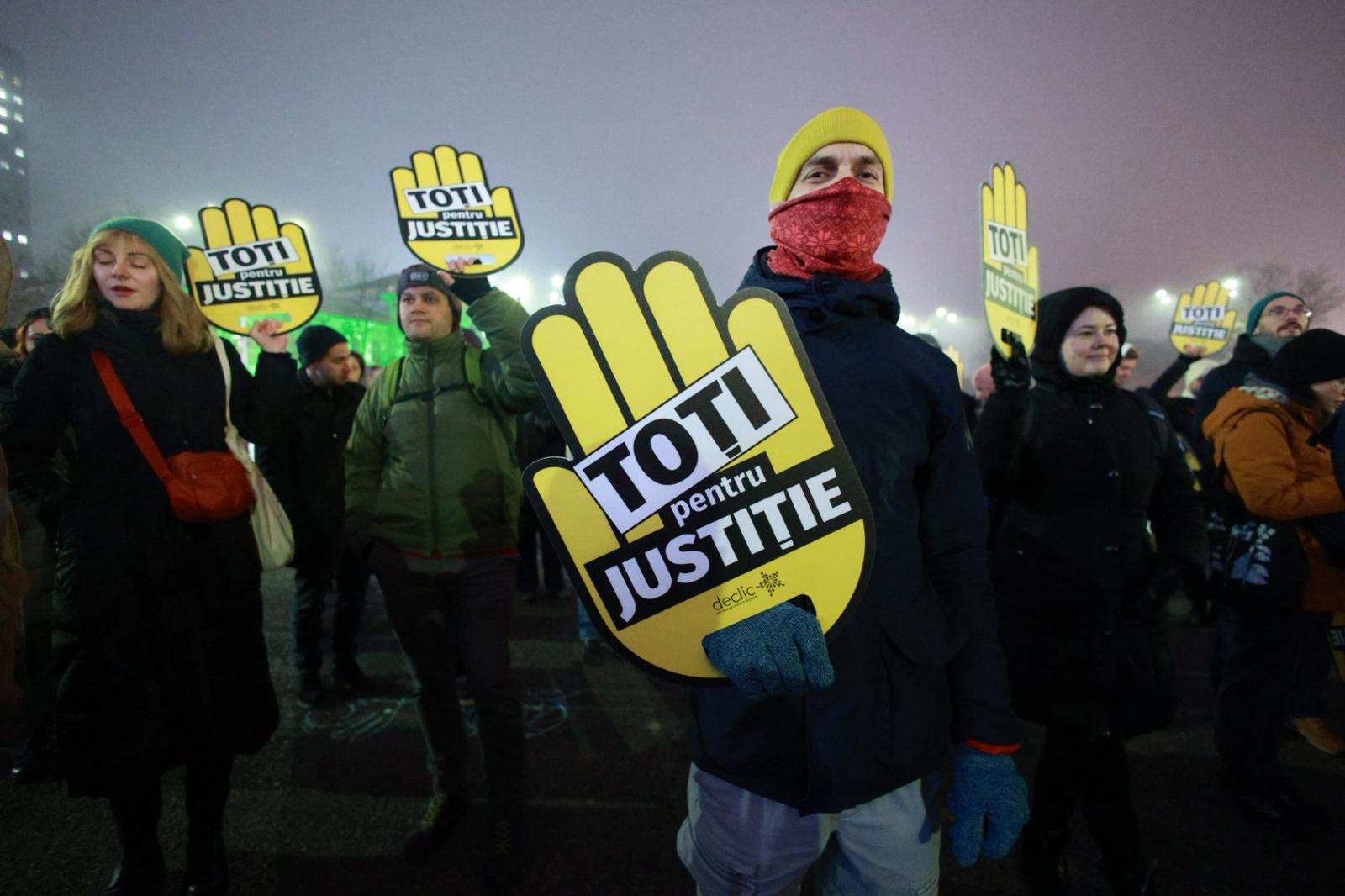 LIVE TEXT. Protest-coregrafie în Piața Victoriei. Manifestanții au spus ce schimbări își doresc să vadă în România