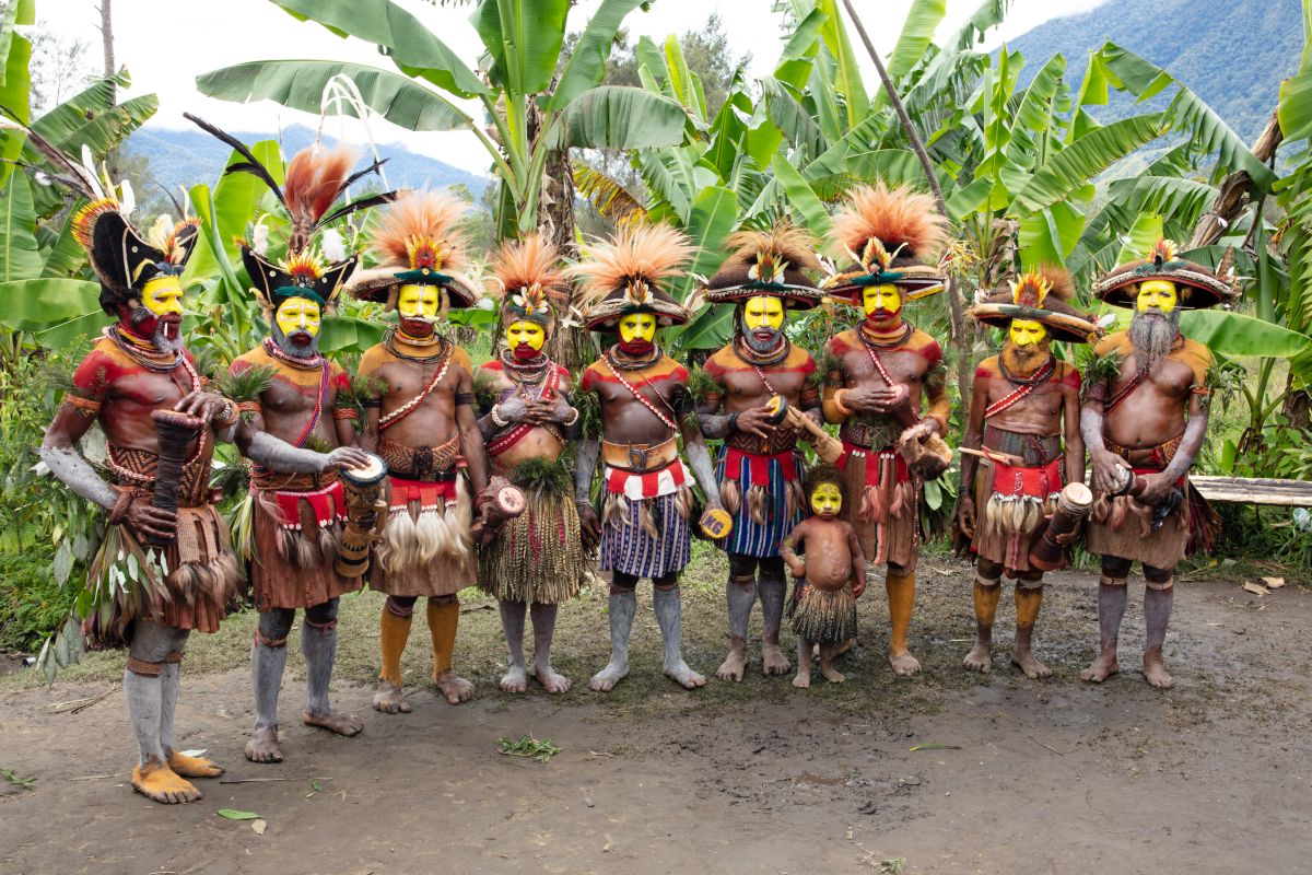 GALERIE FOTO | Imagini spectaculoase și extrem de rare cu triburile din Papua Noua Guinee