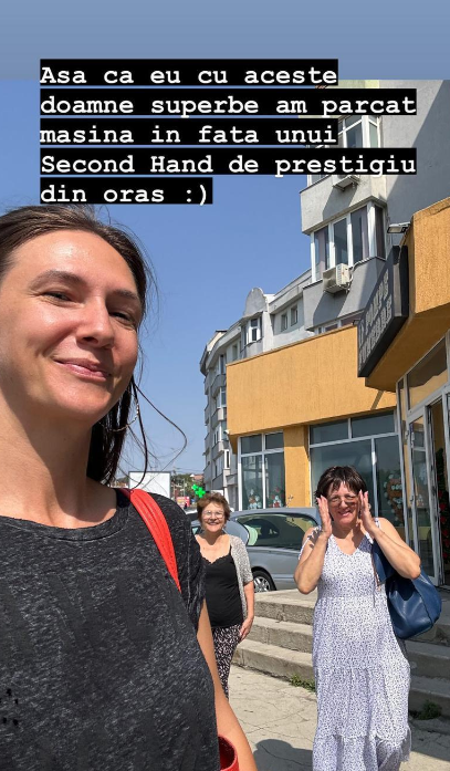 Adela Popescu a făcut cumpărături de la magazine second hand. „Foarte mulțumită. Abia aștept să vă arăt ce mi-am luat”
