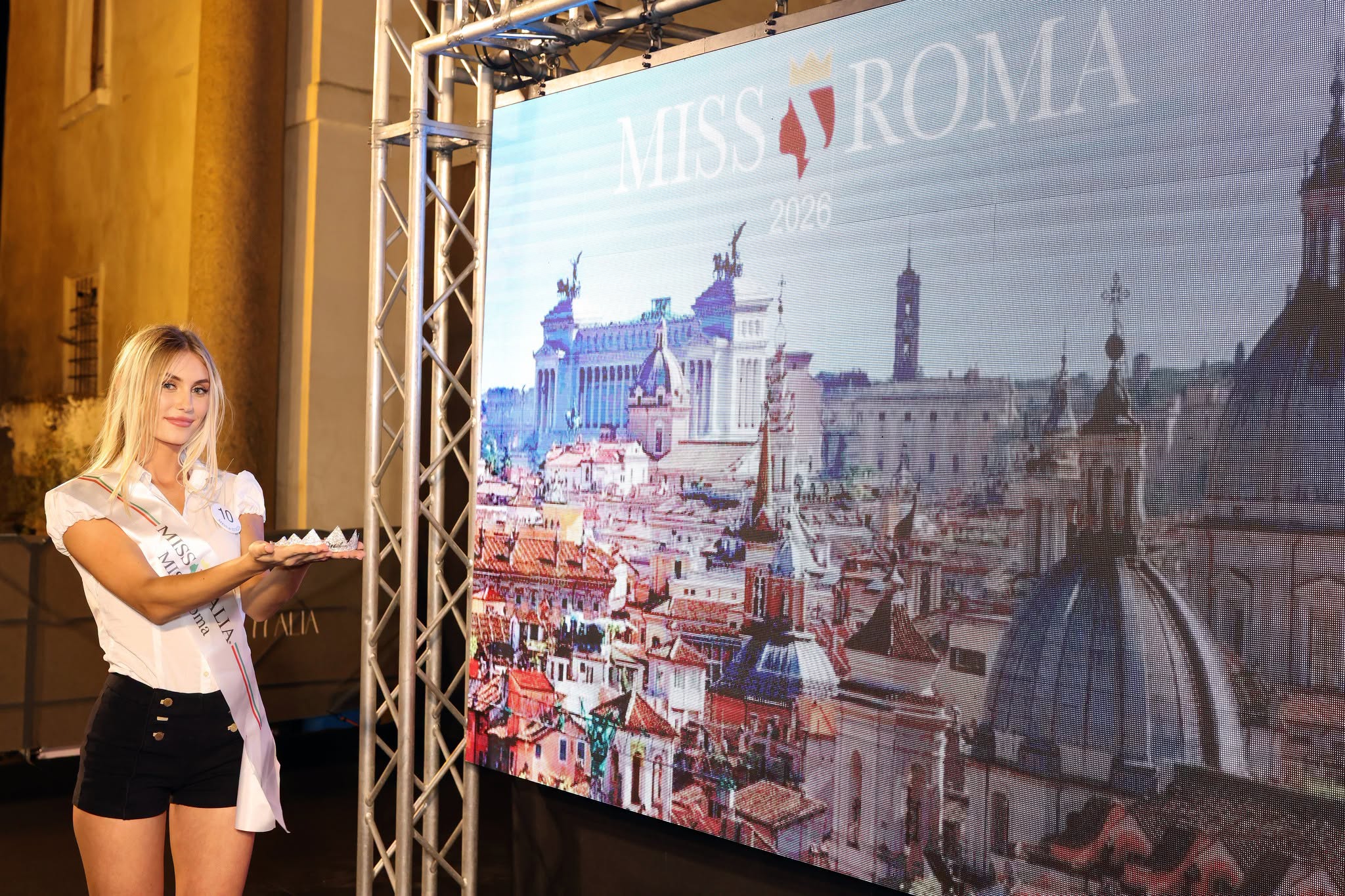 O româncă de 22 de ani este Miss Roma: „Inițial, nu am vrut să particip la concurs”