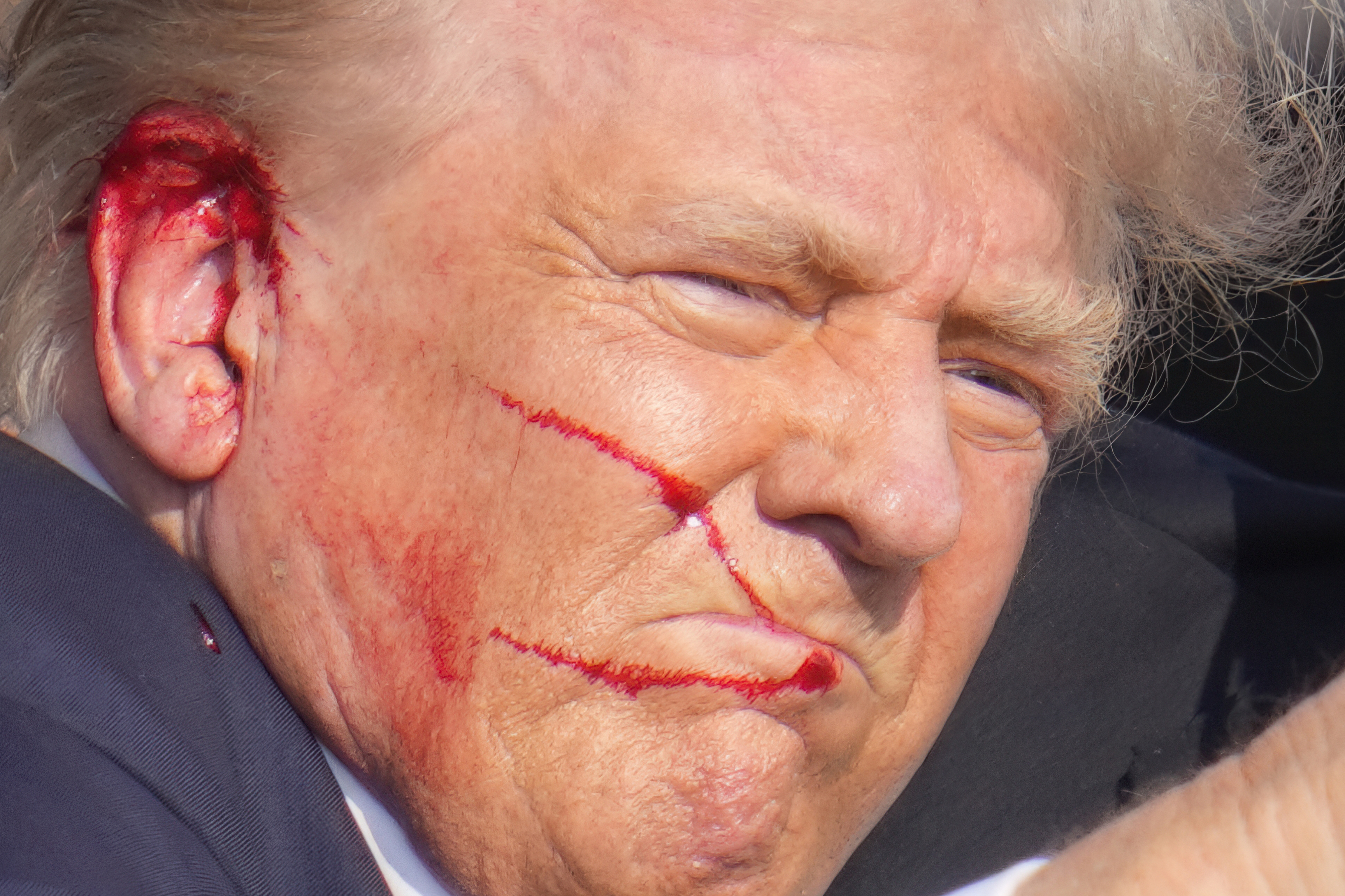 Deficienţă majoră de securitate la mitingul unde Trump a fost ținta unei tentative de asasinare. Cum sunt securizate evenimentele fostului președinte american