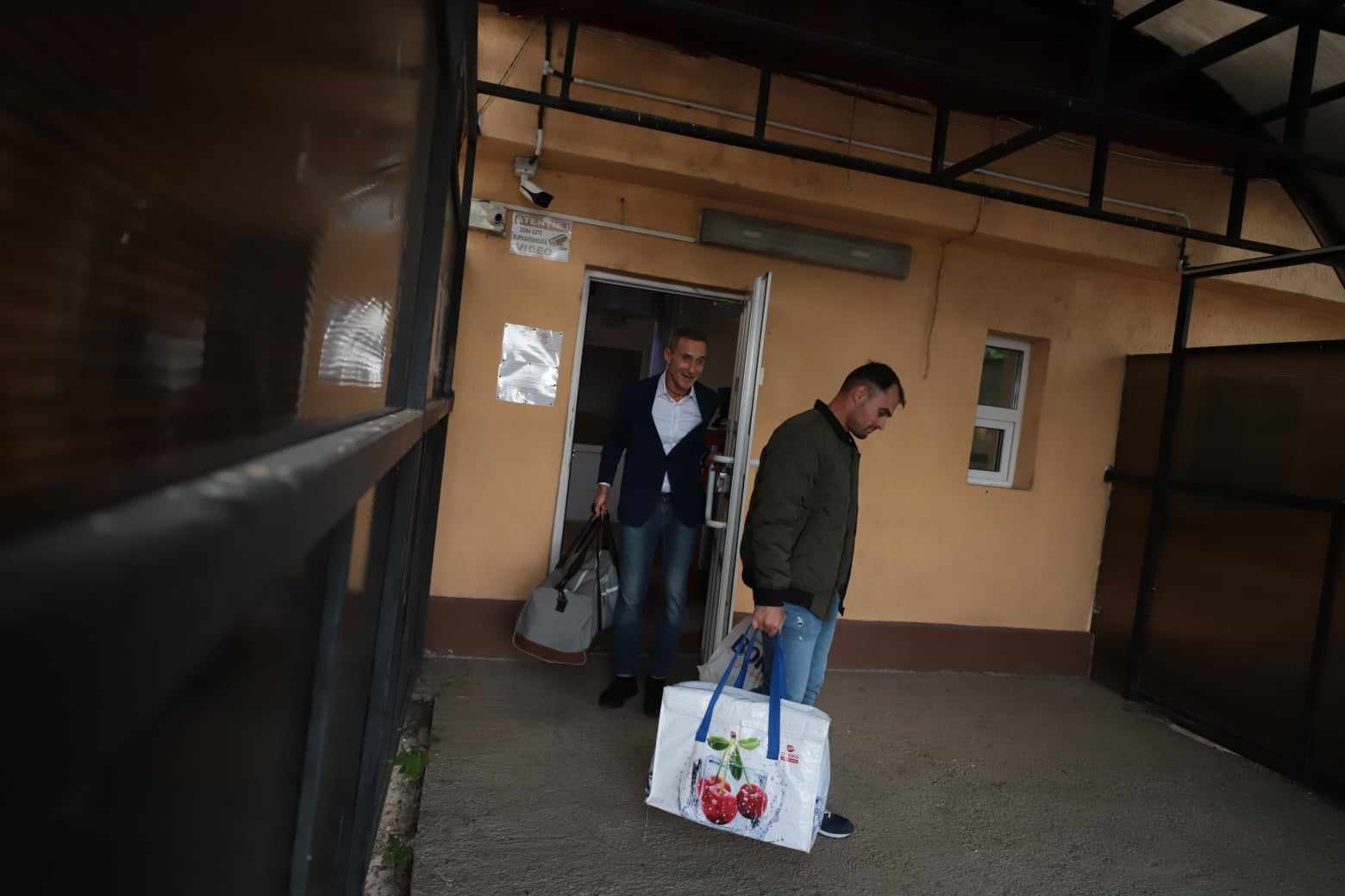 Primele imagini cu Radu Mazăre, eliberat din Penitenciarul Jilava. FOTO și VIDEO