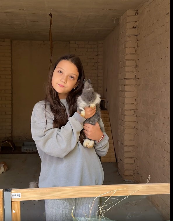 
Imagini rare cu fiica lui Victor Slav și a Biancăi Drăgușanu