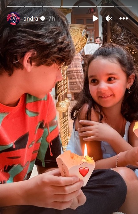 Imagini din vacanța familiei Măruță în Dubai. Au mers la o biserică ortodoxă română în noaptea de Paște