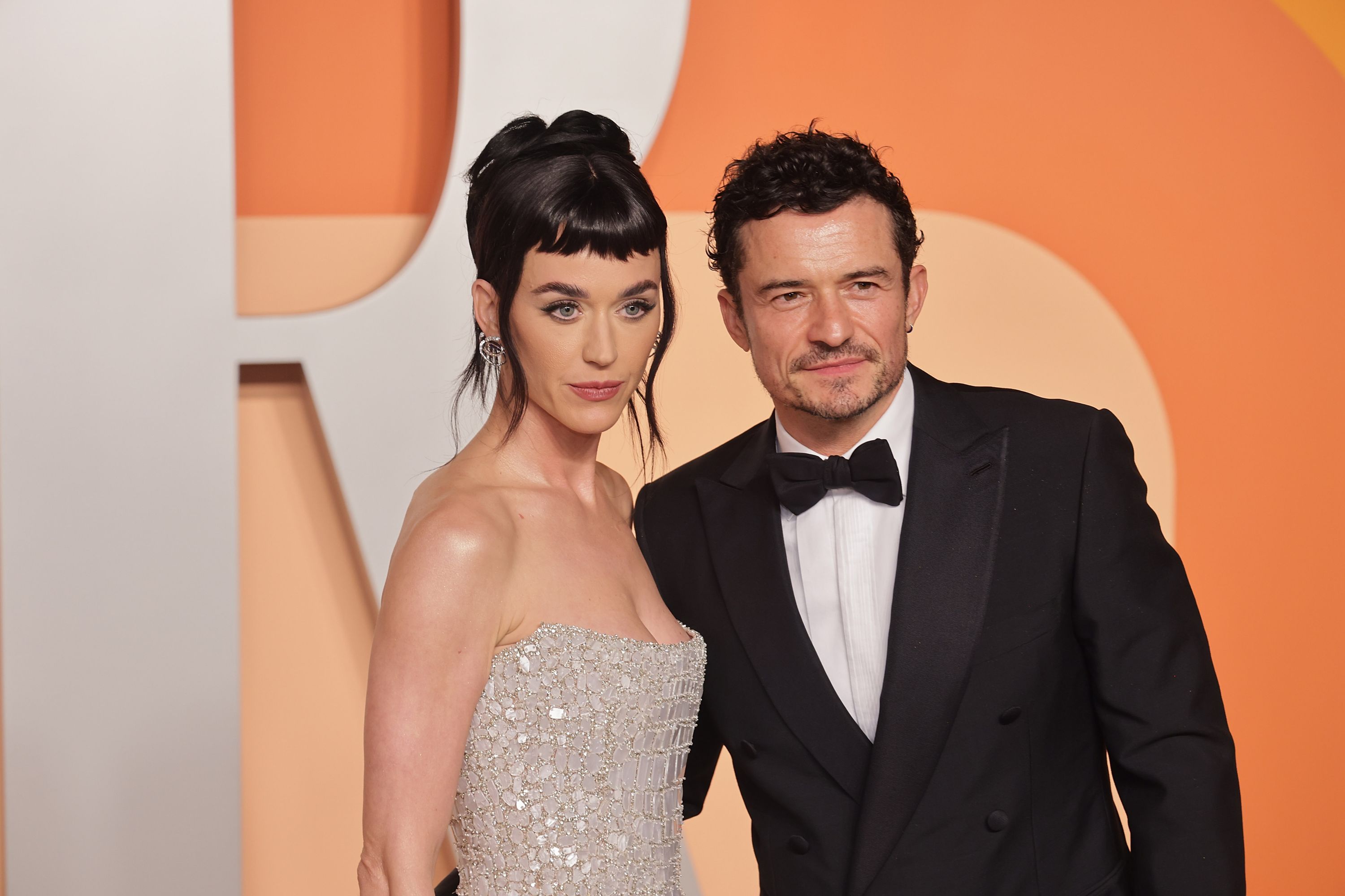 Katy Perry, surprinsă la cină cu un fost premier celebru după despărțirea de Orlando Bloom. Alături de cine a fost fotografiată cântăreața în Canada