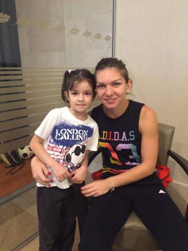 Simona Halep şi Irina Begu au jucat tenis cu copiii / VIDEO