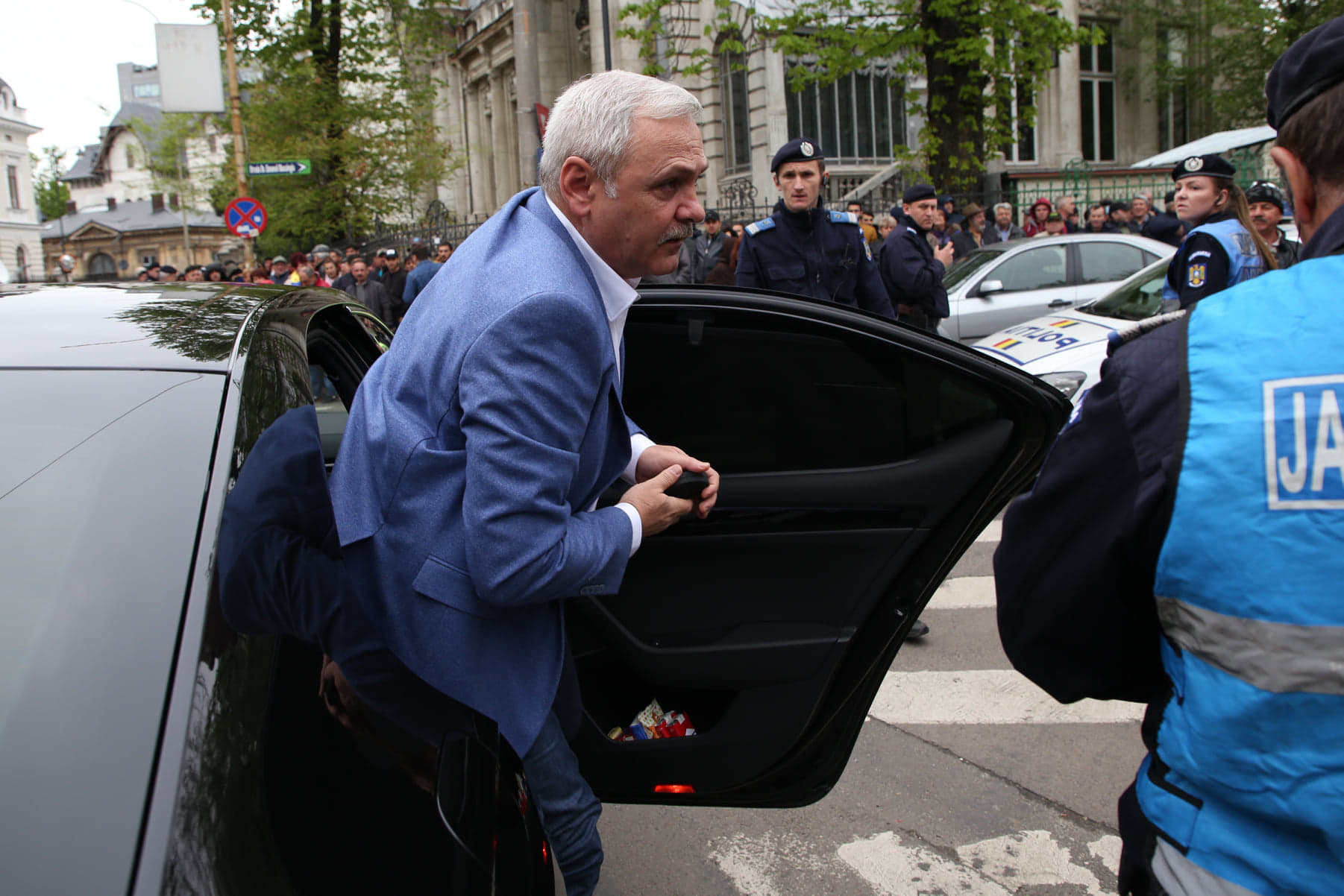UPDATE | Finalizarea dosarului lui Liviu Dragnea, amânată pentru 20 mai! Liderul PSD, în fața judecătorilor de la Înalta Curte: „Sunt total nevinovat! Dacă aș fi condamnat, aș vrea să știu de ce!”