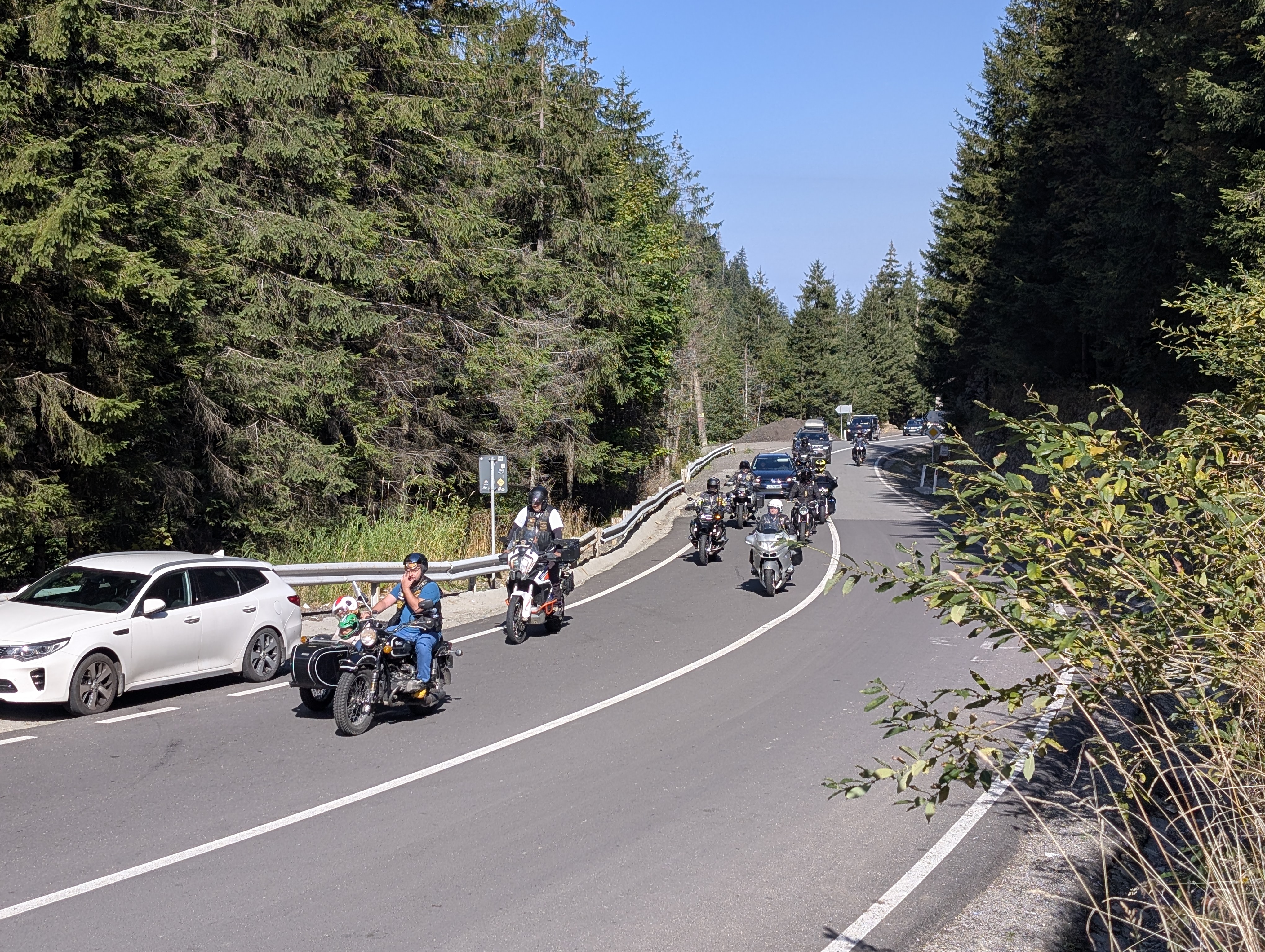 Transfăgărașanul, parcurs în motocicletă de persoane cu dizabilități