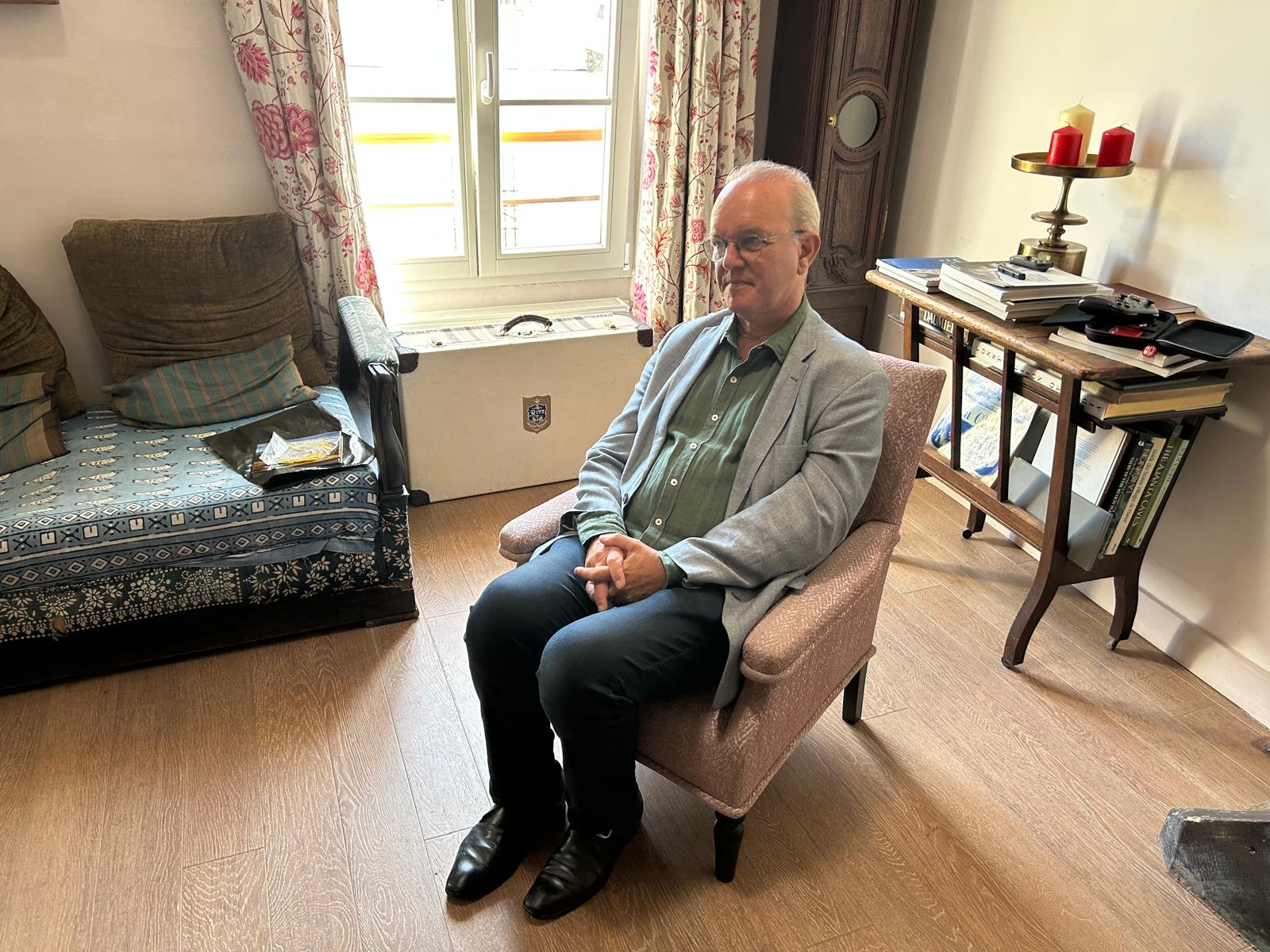 La istoricul Laurent de Gaulle, strănepotul lui Charles de Gaulle, la hanul deschis în Valmondois, în casa părintească: „Generalul a fost în această grădină, la nunta părinților mei”