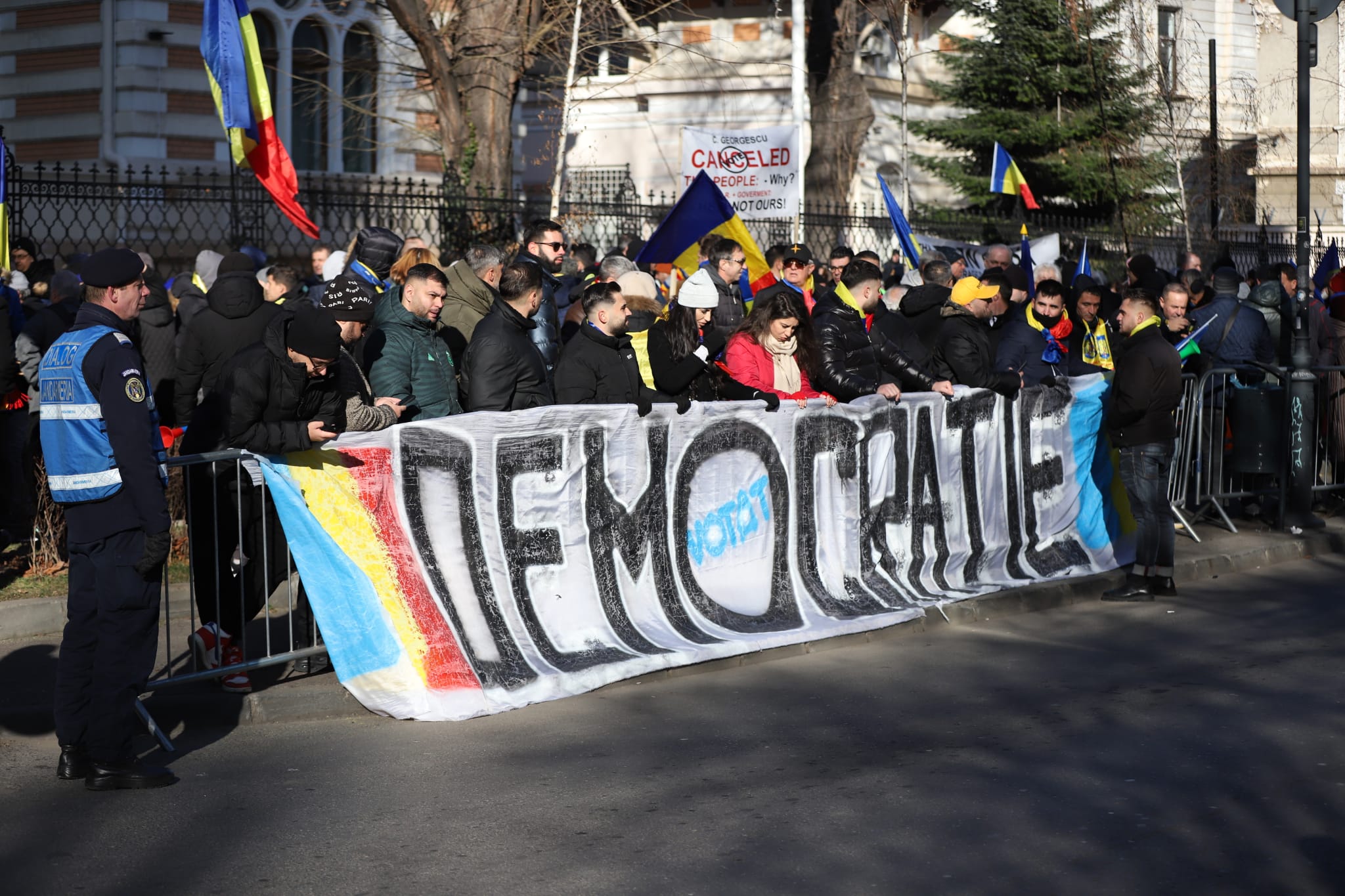 Proteste AUR în București și în țară, după ce Călin Georgescu a pierdut definitiv procesul prin care cerea reluarea alegerilor prezidențiale