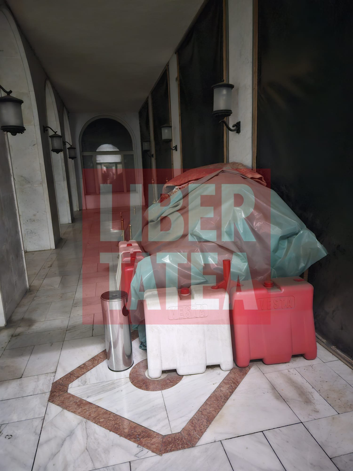 Ce le-a cerut Ilie Bolojan angajaților din Guvern după ce a făcut o vizită în Palatul Victoria: „Nu s-a pus niciodată problema să le interzic să circule” | EXCLUSIV