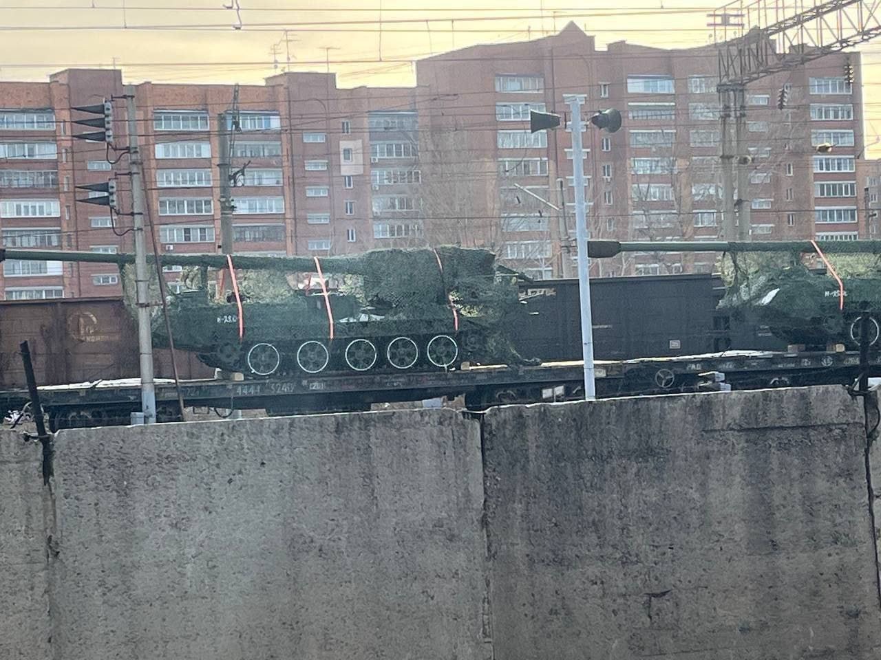 O armă rară din Coreea de Nord a fost fotografiată în Rusia. Obuzierul Koksan trage un foc la 5 minute, la 60 km distanță