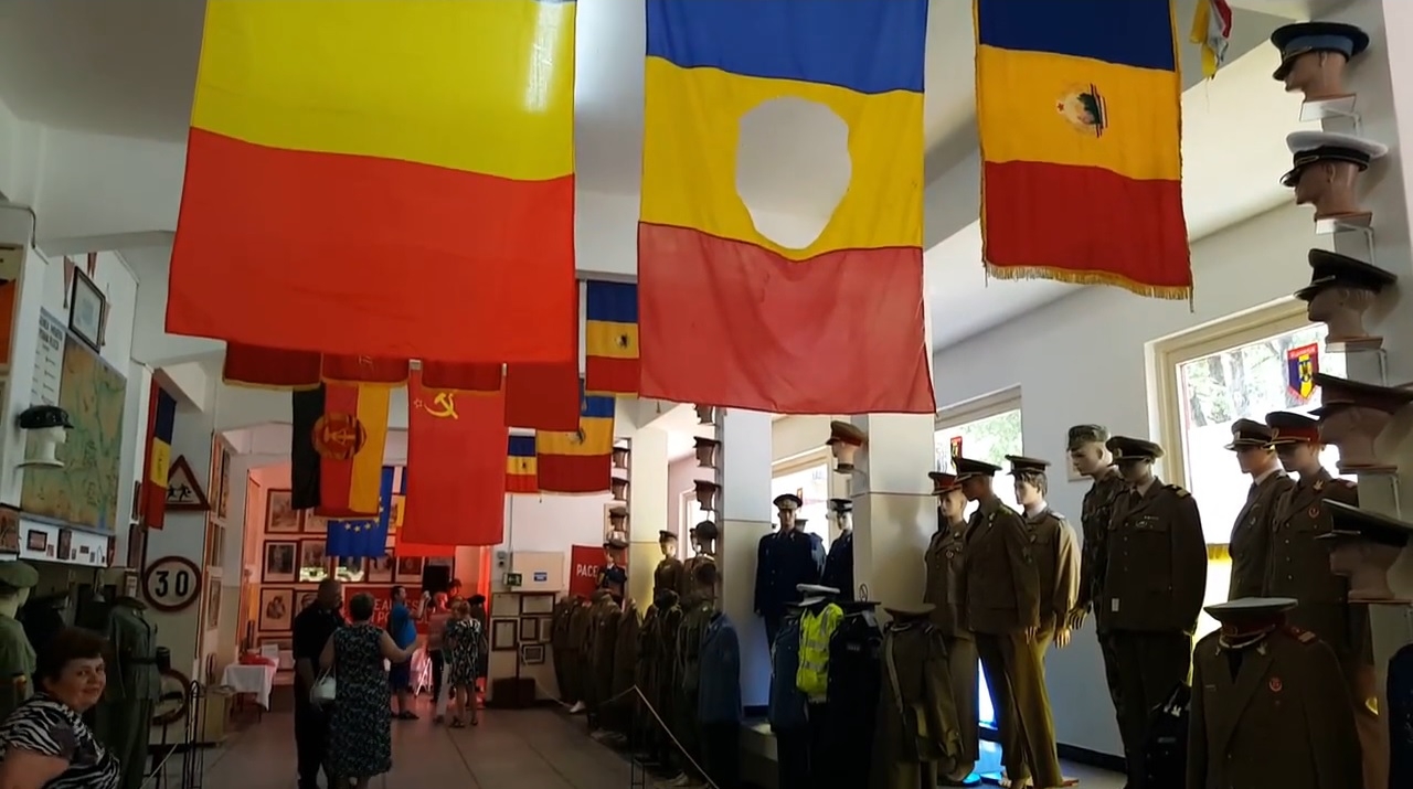 Muzeu al Republicii Socialiste România, deschis în Hunedoara. Cum a transformat un nostalgic o veche alimentară