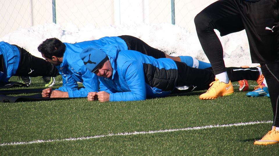 Fabrice Olinga l-a înfruntat pe Gică Hagi, la primul antrenament pentru Viitorul / GALERIE FOTO&VIDEO