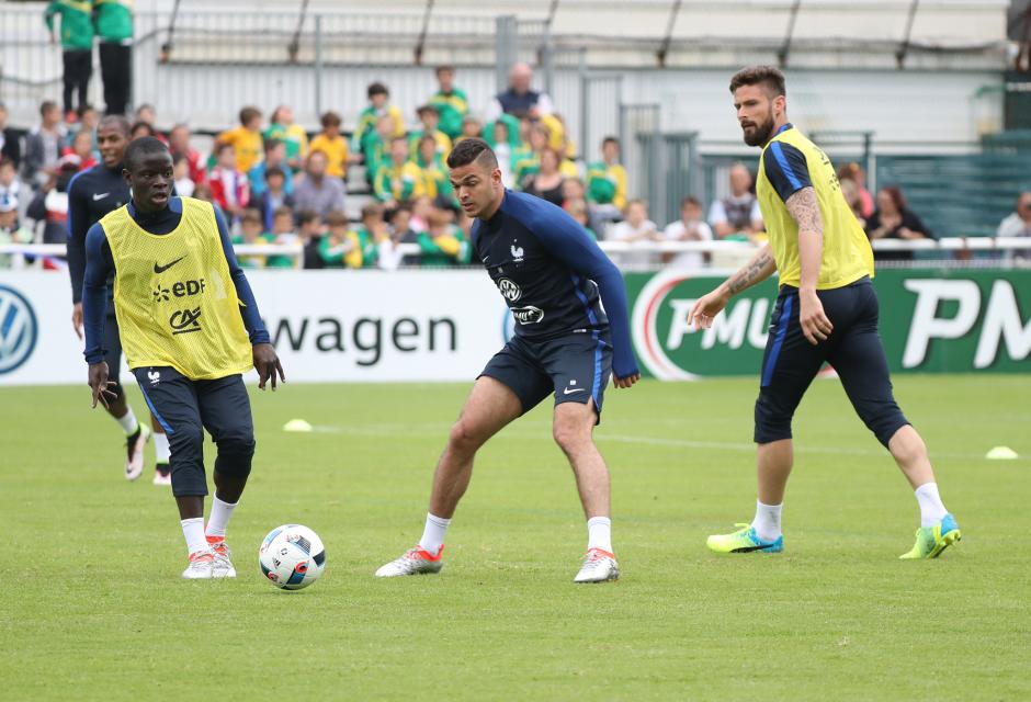 Francezii trag tare la Biarritz, pentru a învinge România în deschiderea Euro 2016. Antrenamente cu 10.000 de fani | GALERIE FOTO&VIDEO
