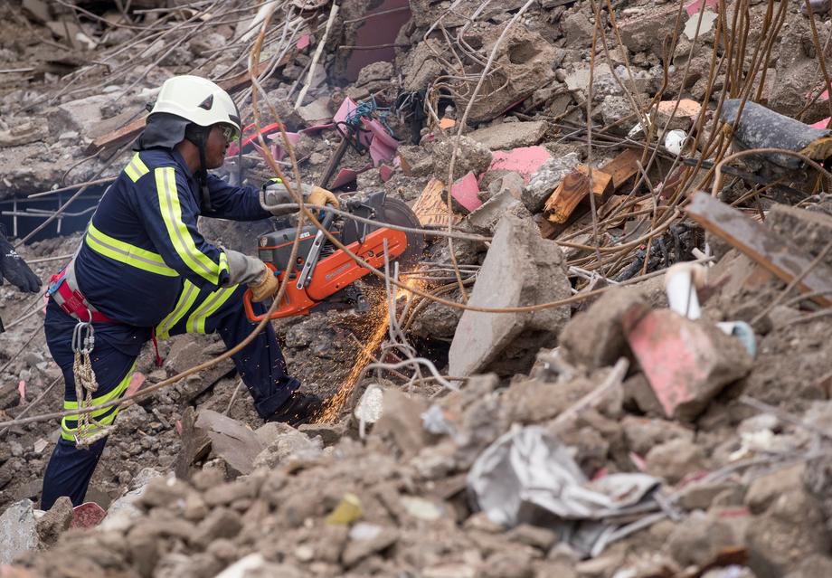 După seismul soldat cu peste 1.900 de morți, Haiti se confruntă cu vreme extremă. „Au pierdut totul și acum stau în apă”